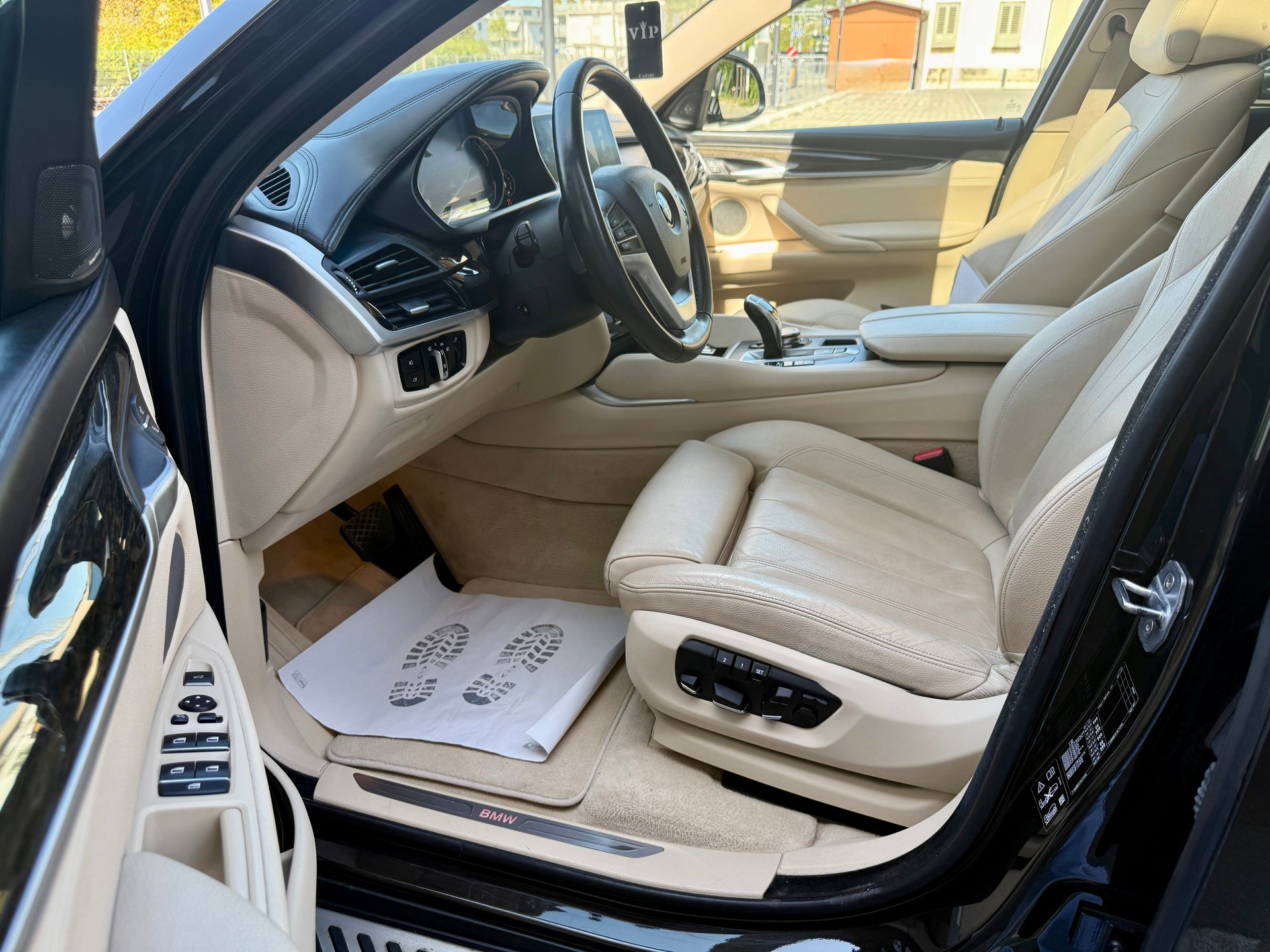 BMW X6 xDrive 35i Steptronic-image-11