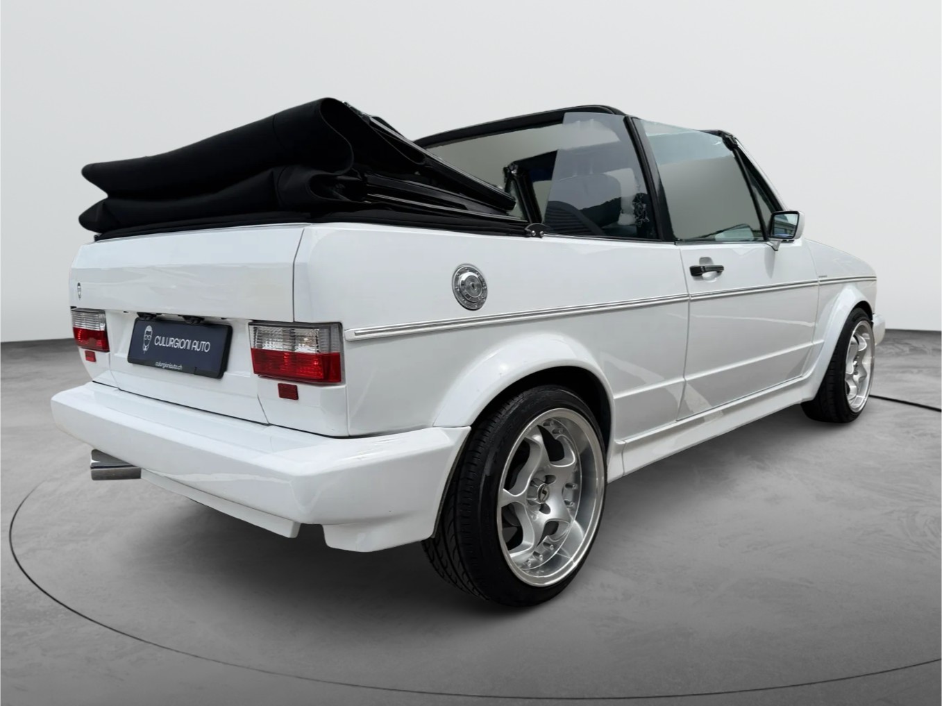 VW Cabrio-image-8