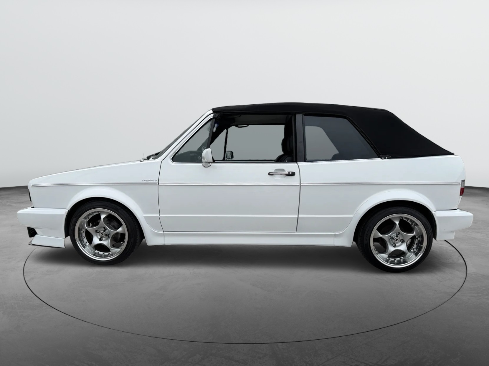 VW Cabrio-image-15
