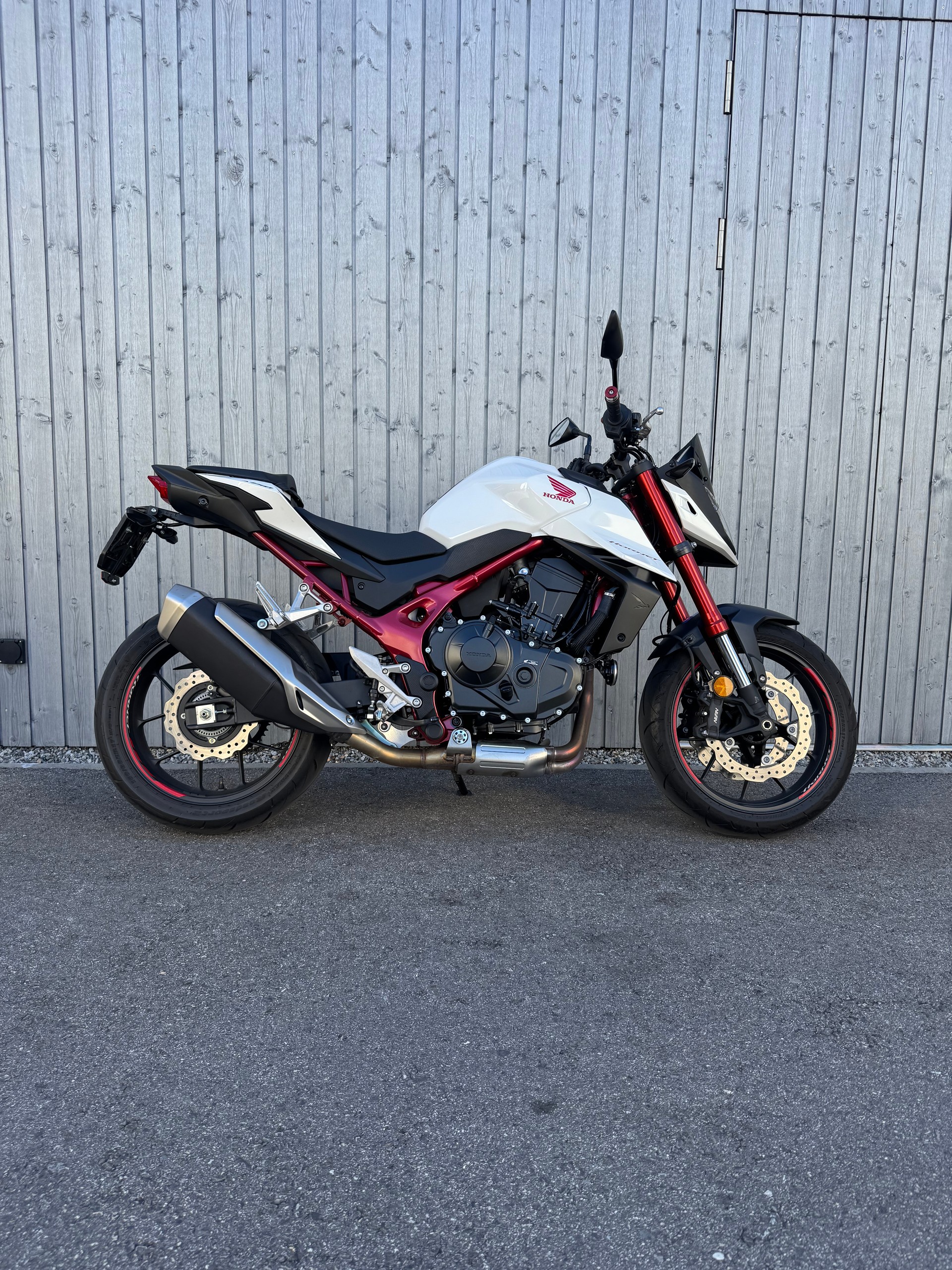 HONDA CB 750 Hornet-image-0