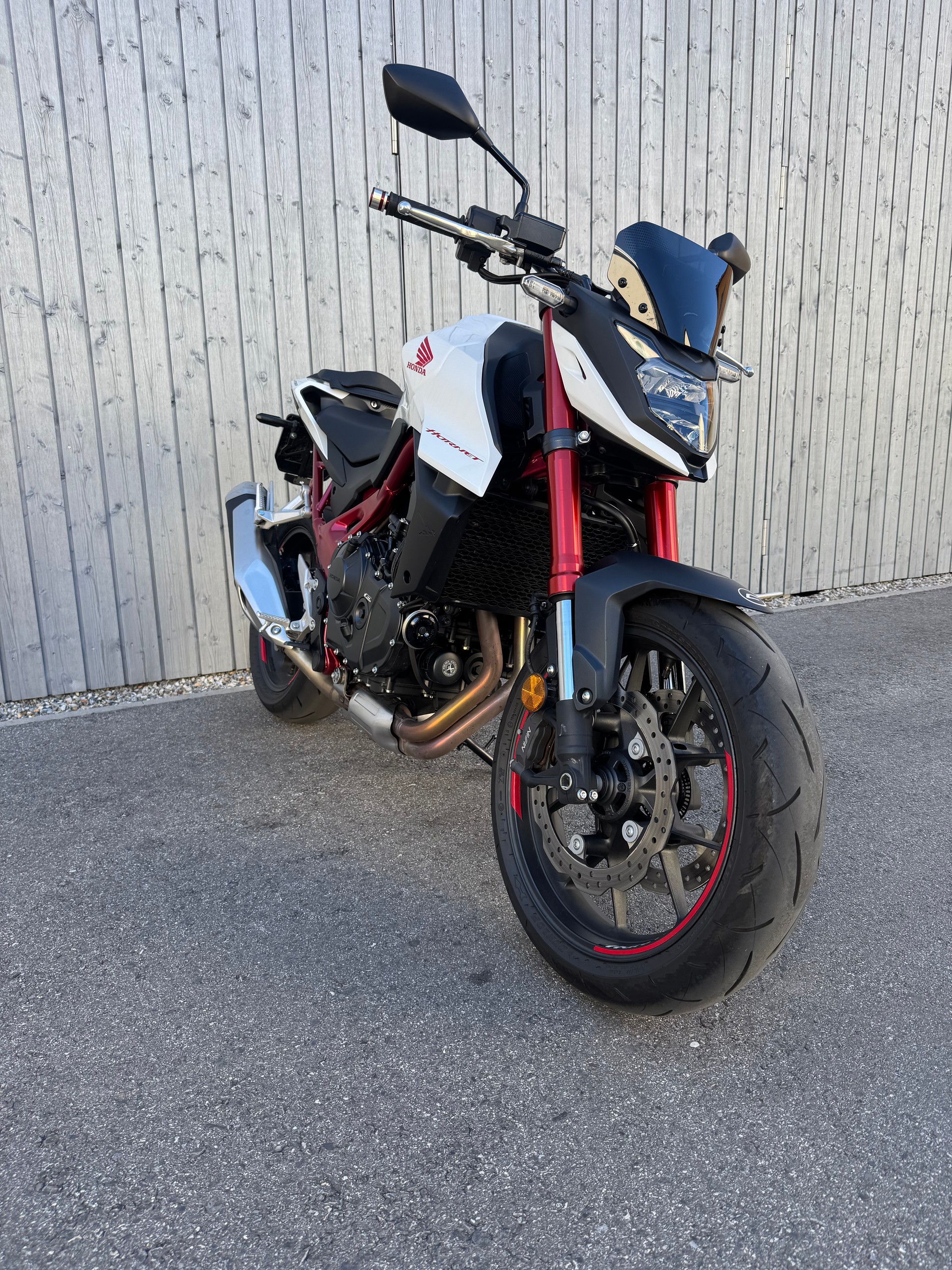 HONDA CB 750 Hornet-image-1