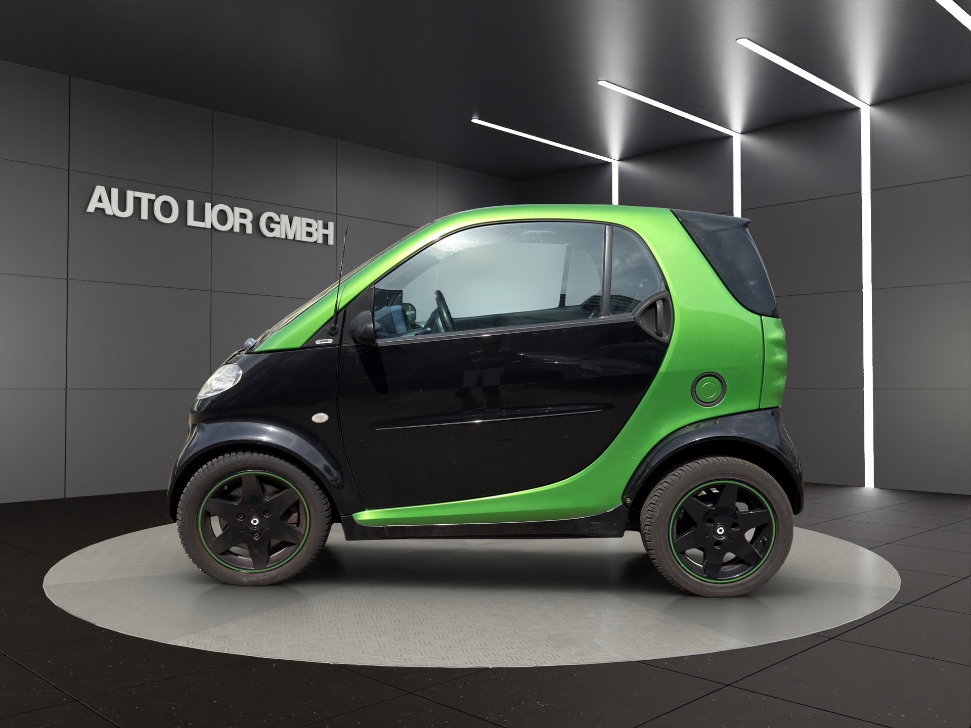 SMART fortwo pulse-image-1