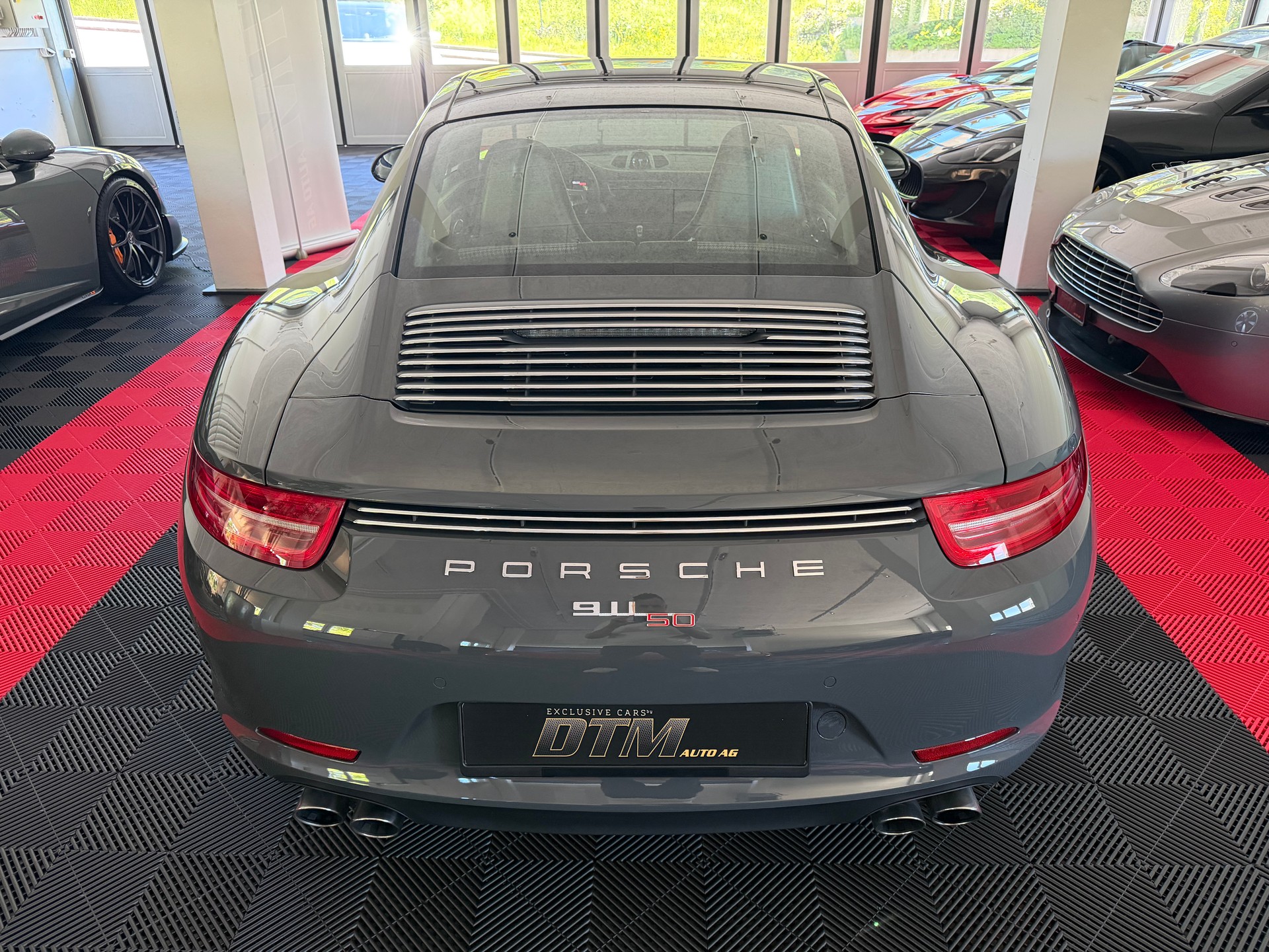 PORSCHE 911 Carrera S 50 Years-image-4