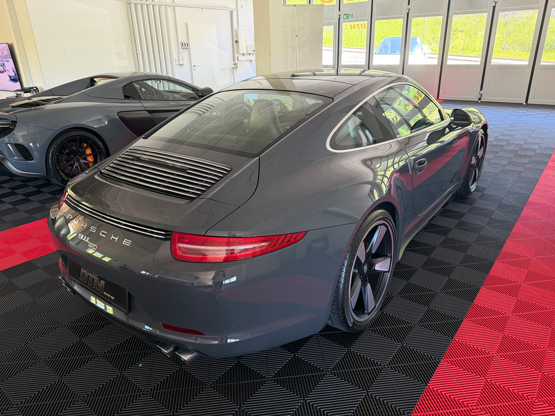 PORSCHE 911 Carrera S 50 Years-image-6