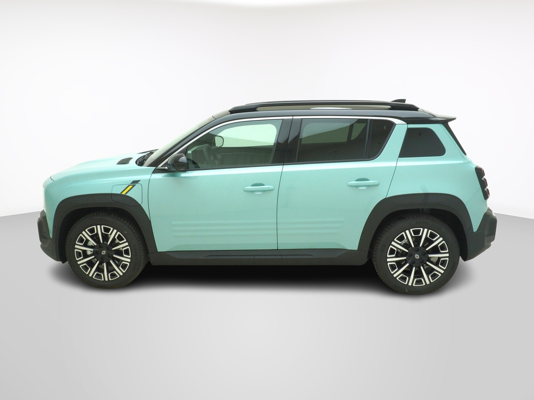 RENAULT R4 E-Tech Comfort Range iconic-showroom-element-1