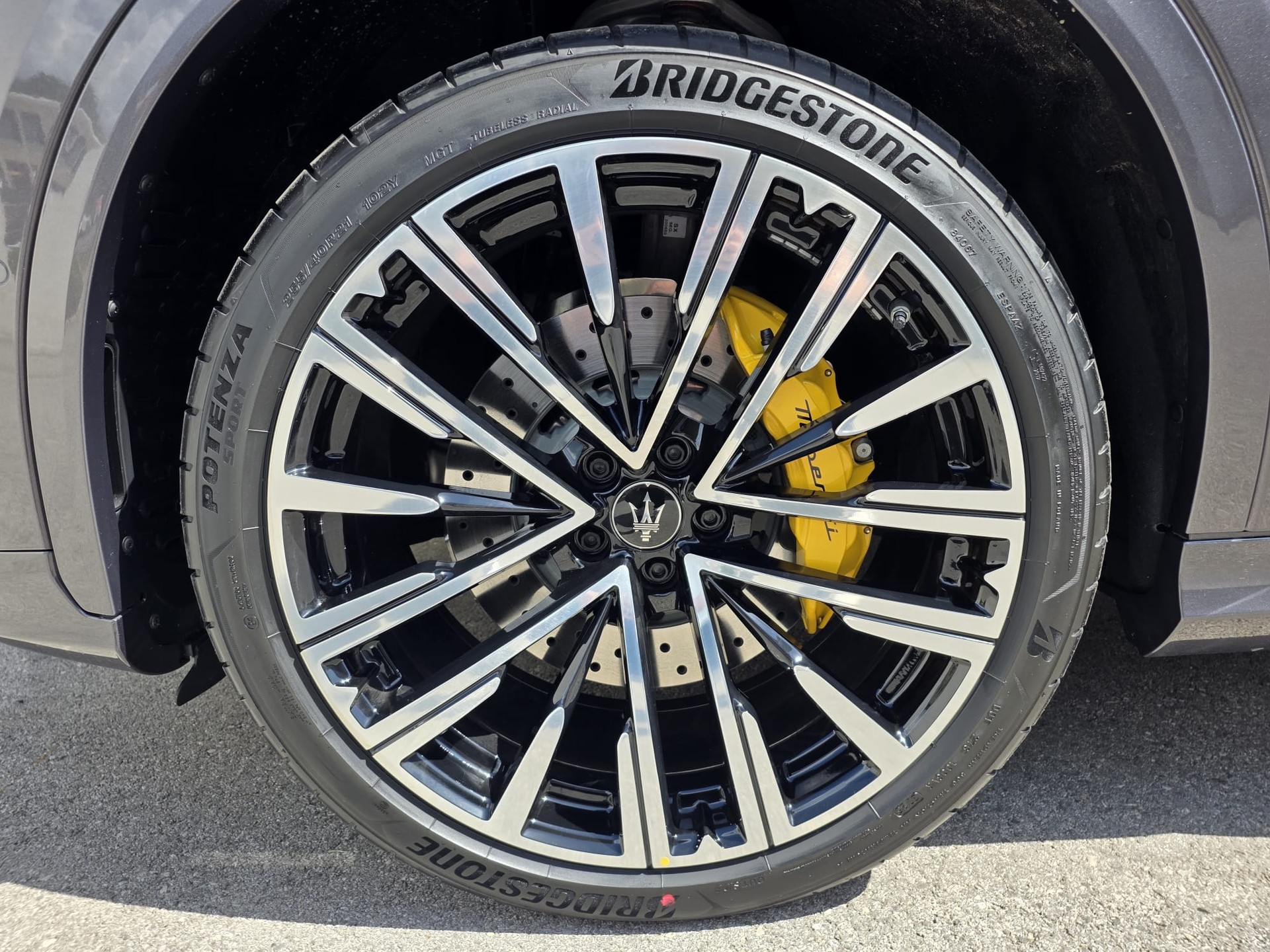 MASERATI Grecale 3.0 Trofeo Automatica-image-12