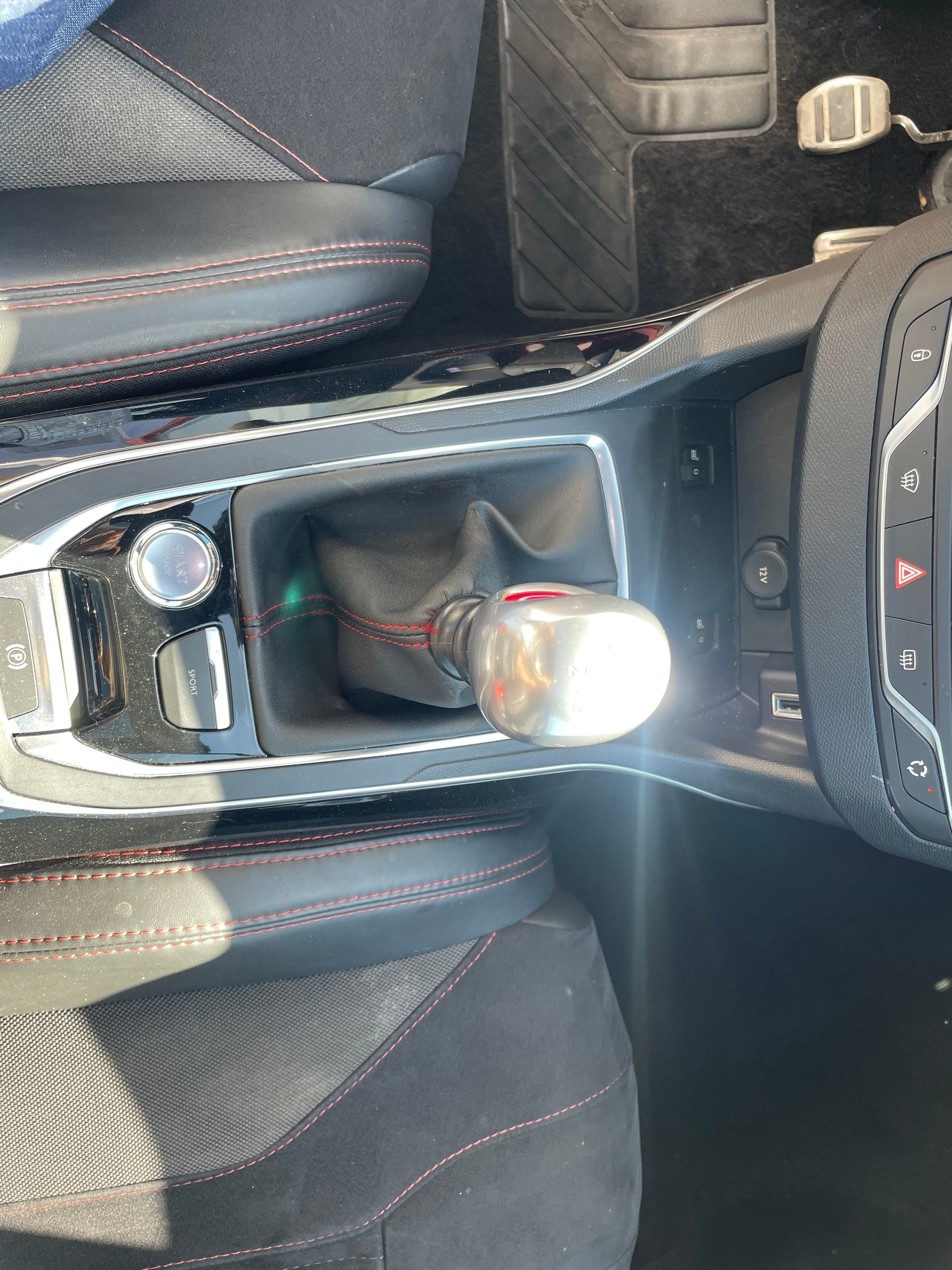 PEUGEOT 308 1.6 THP GTi-image-7