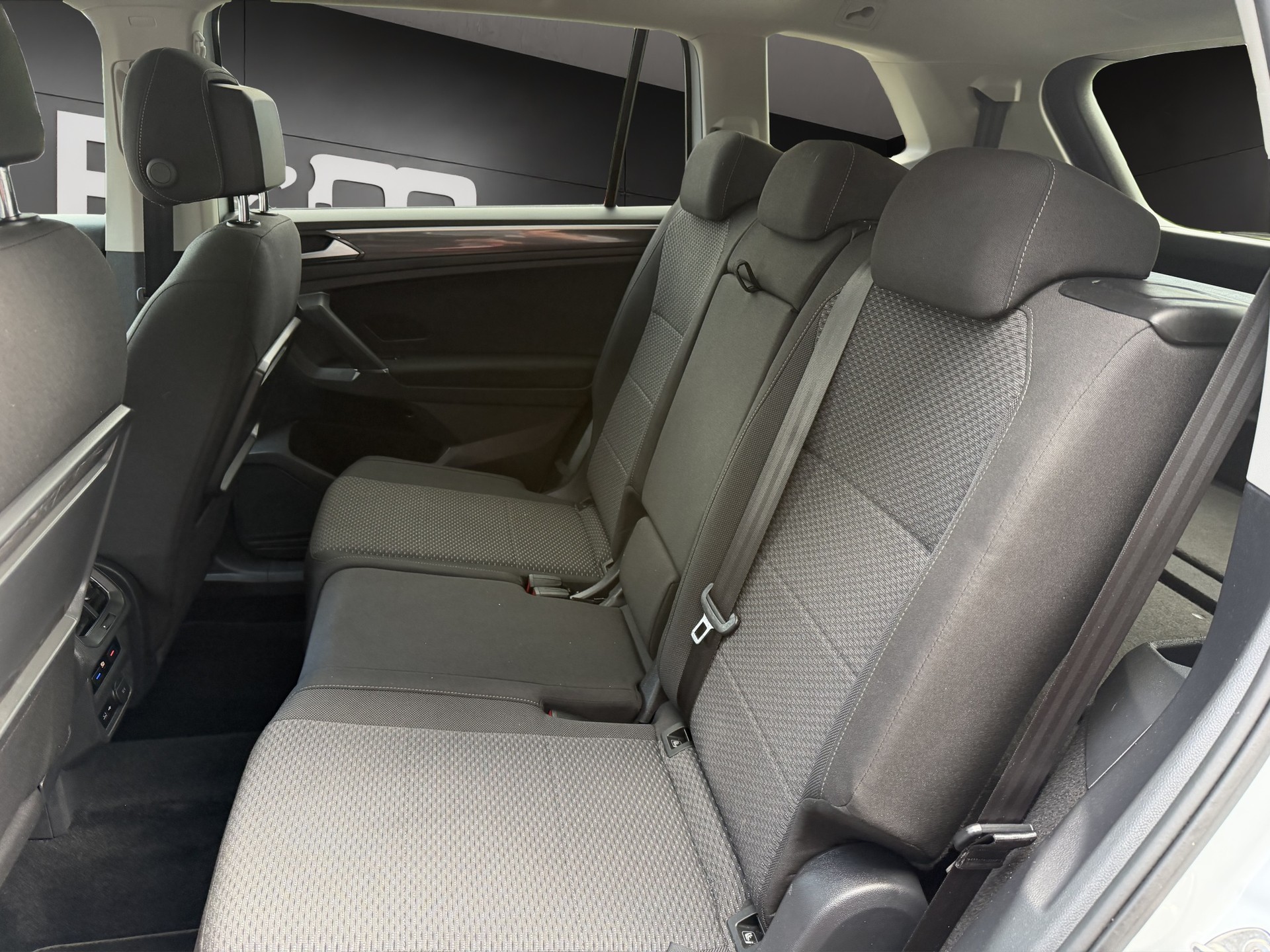 VW Tiguan Allspace 2.0TSI Comfortline 4Motion DSG-image-8