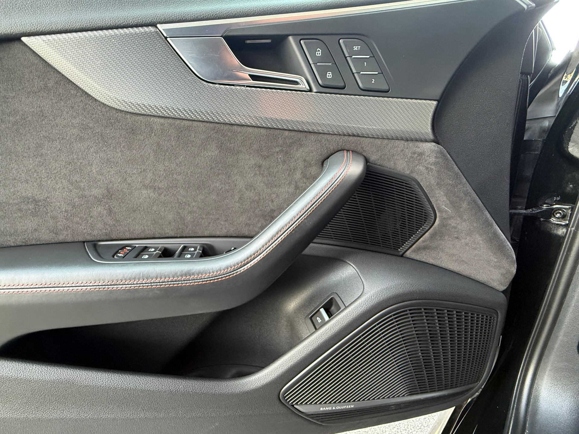AUDI RS4 Avant 2.9 TFSI quattro tiptronic-image-9