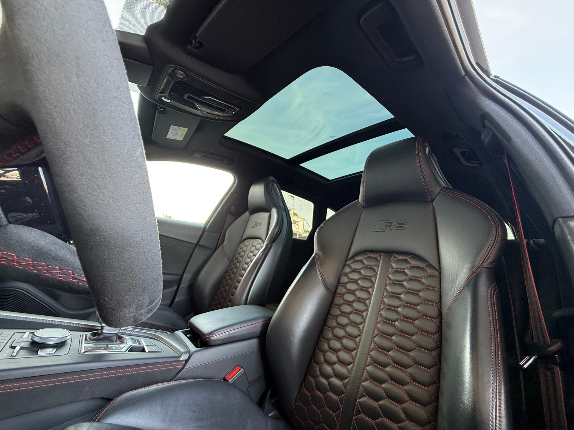 AUDI RS4 Avant 2.9 TFSI quattro tiptronic-image-6