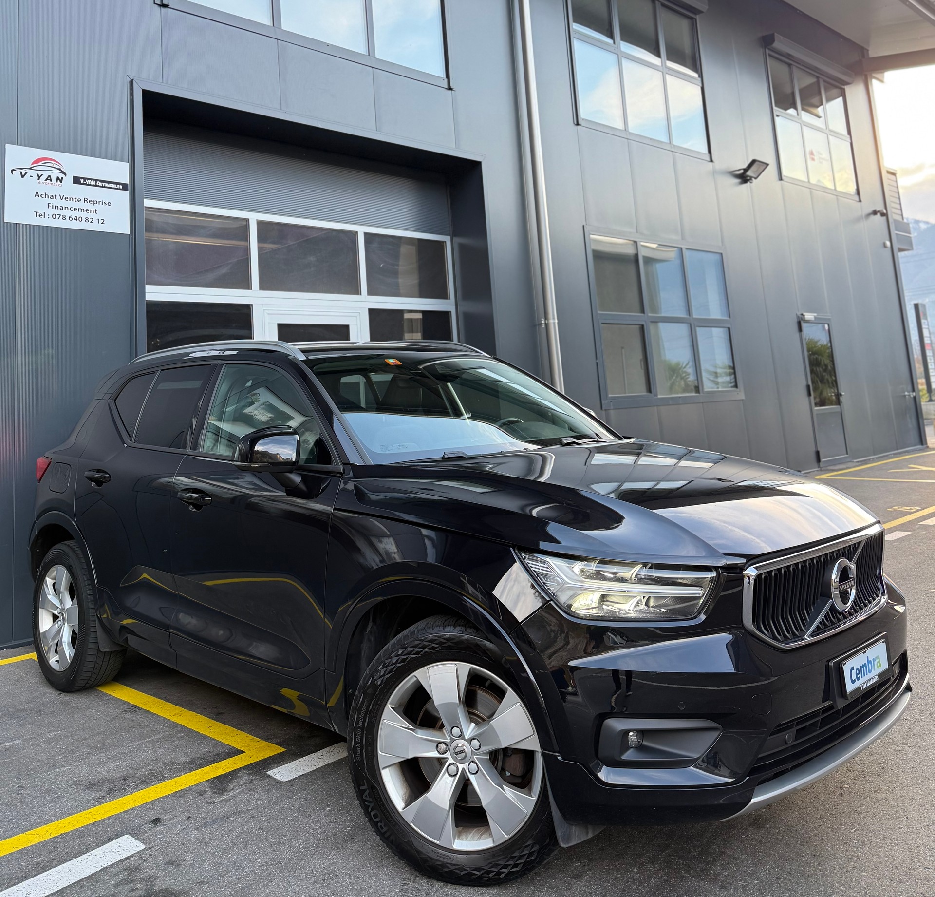 VOLVO XC40 T5 AWD Inscription Geartronic-image-3