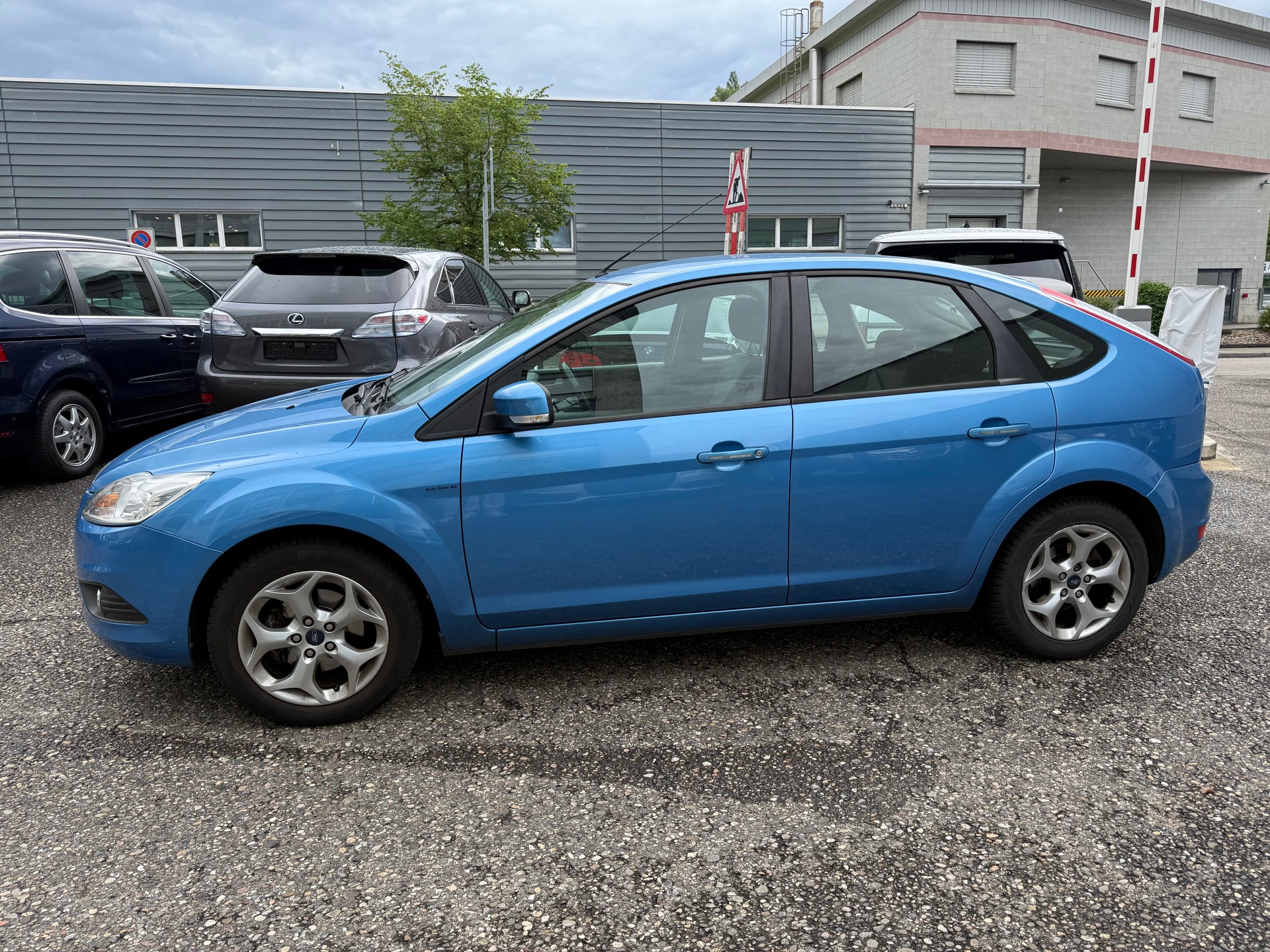 FORD Focus 1.8i Carving-image-2