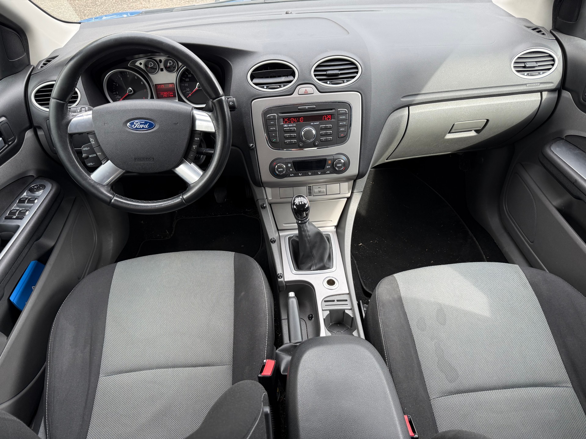 FORD Focus 1.8i Carving-image-5