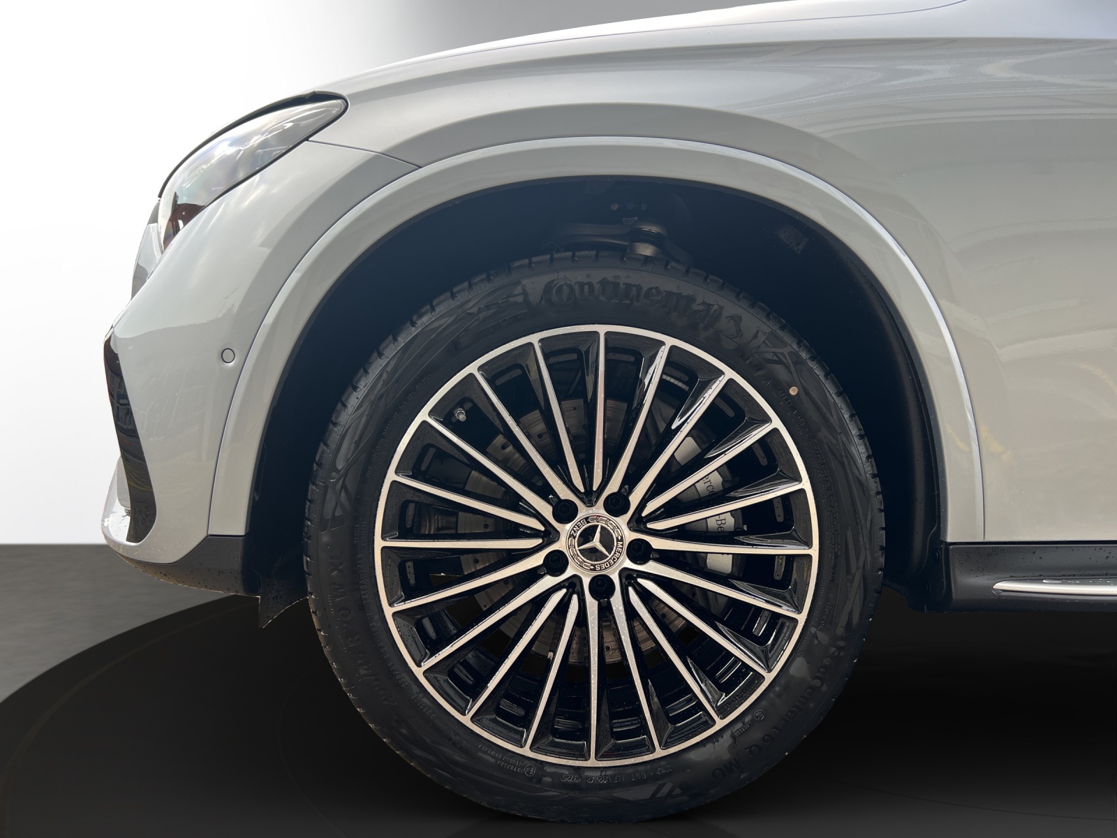 MERCEDES-BENZ GLC 300 e 4Matic EQ Star 9G-Tronic-image-6