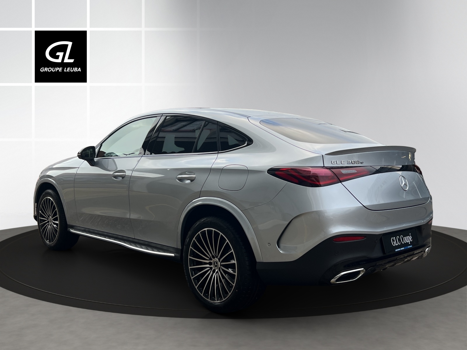 MERCEDES-BENZ GLC 300 e 4Matic EQ Star 9G-Tronic-showroom-element-3