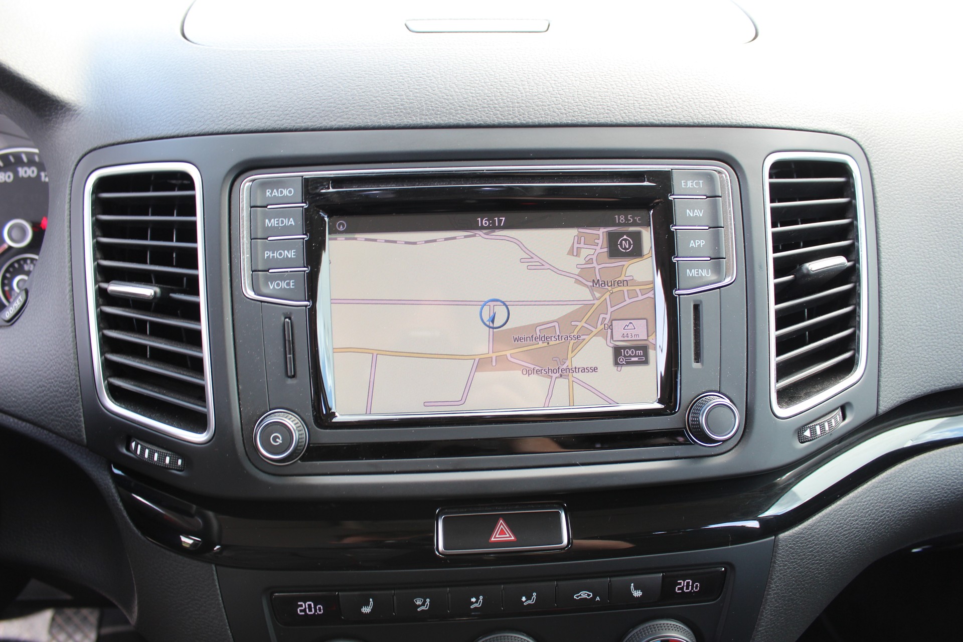 SEAT Alhambra 1.4 TSI SWISS FR-image-11