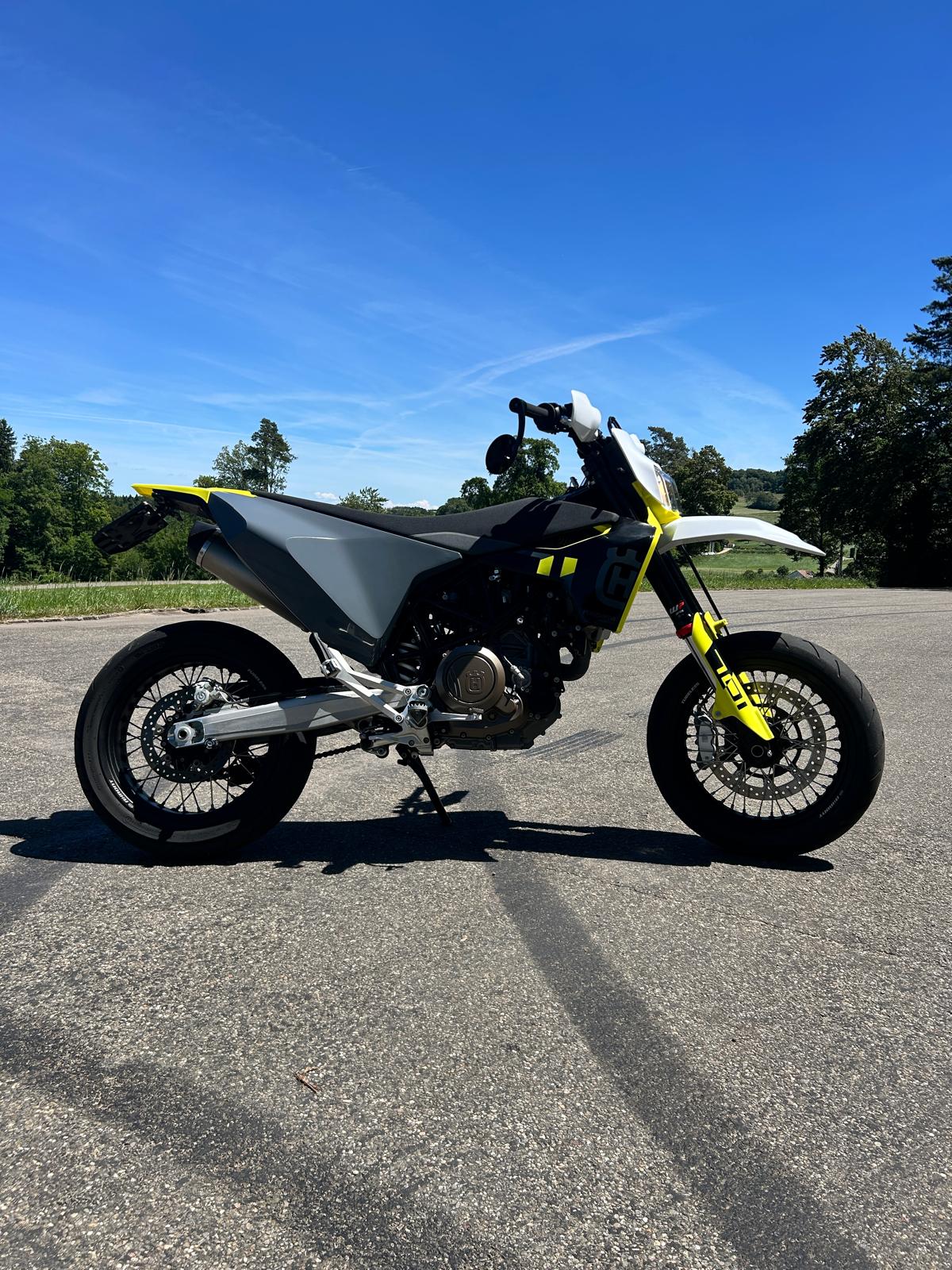 HUSQVARNA 701 Supermoto (35kW)-image-3