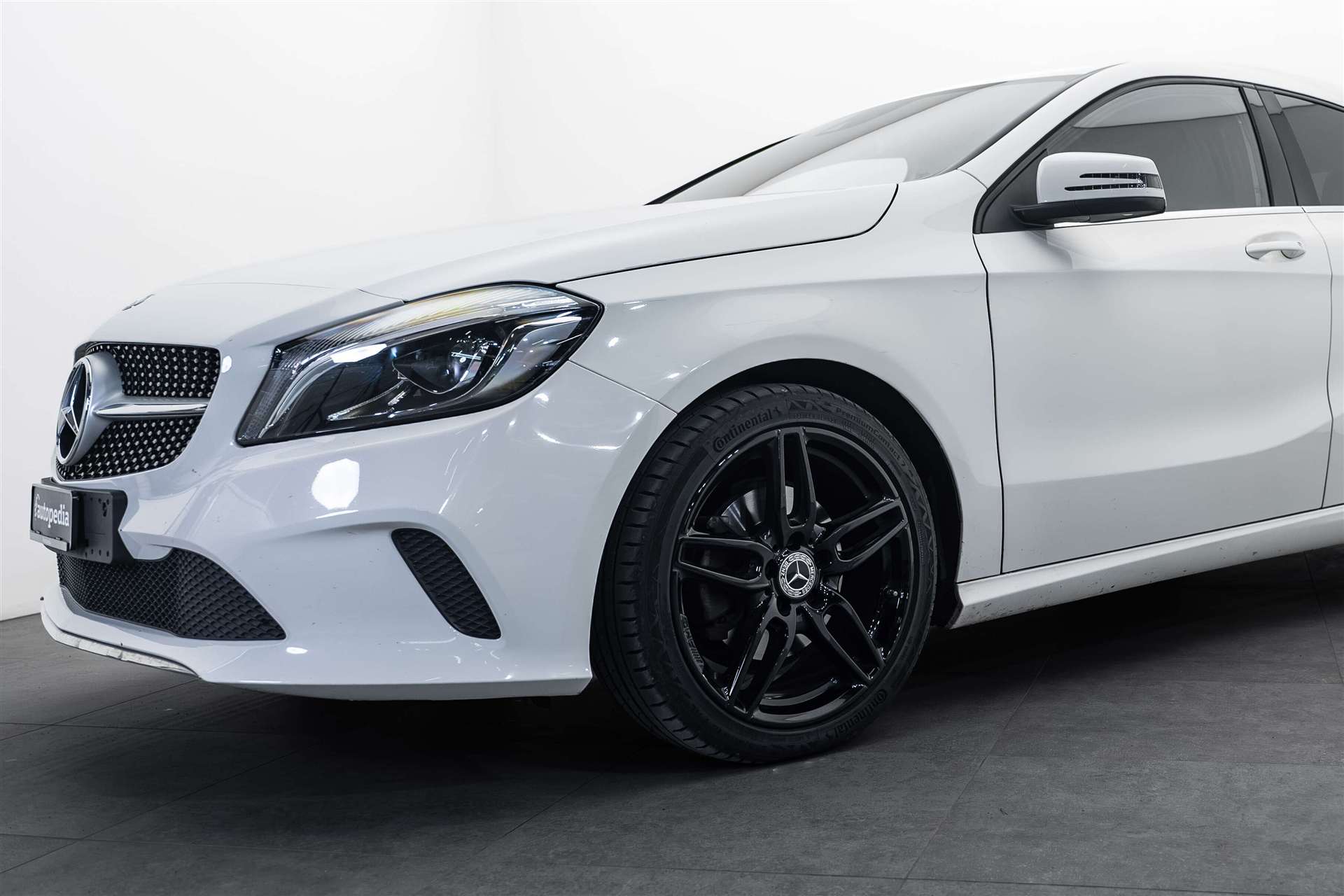 MERCEDES-BENZ A 200 CDI Urban 7G-DCT-showroom-element-1