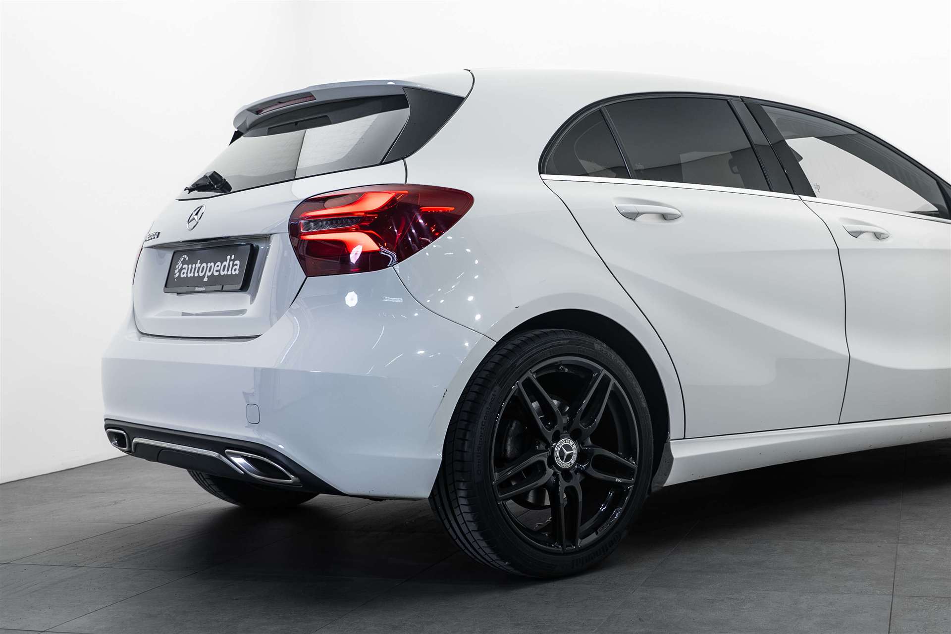 MERCEDES-BENZ A 200 CDI Urban 7G-DCT-showroom-element-3