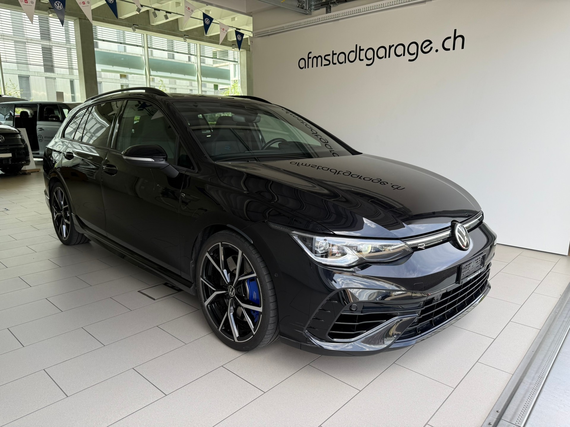 VW Golf Variant 2.0 TSI R DSG 4Motion