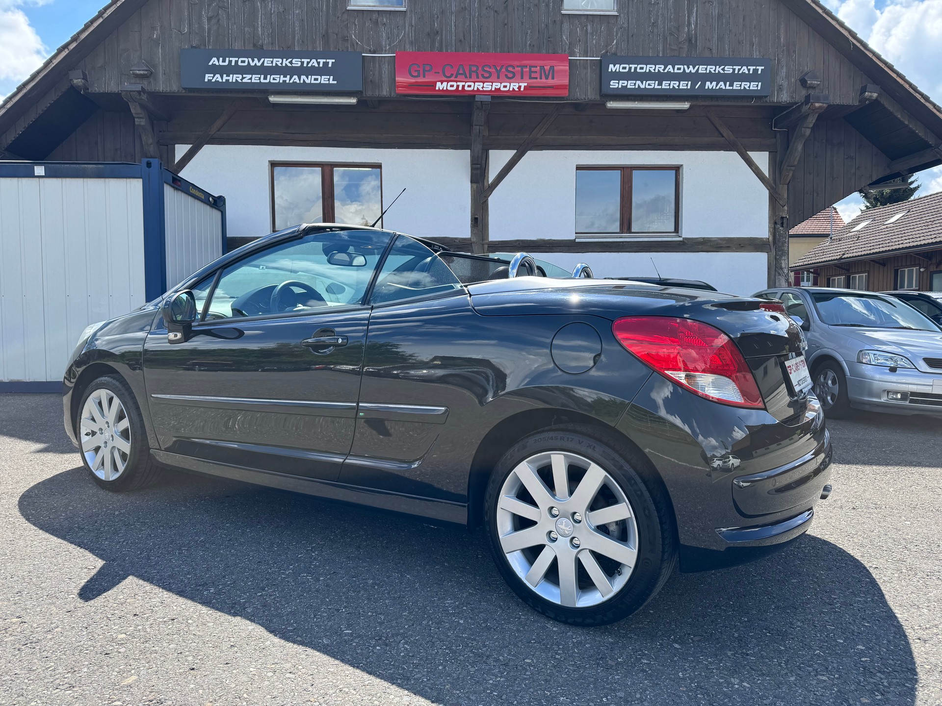 PEUGEOT 207 CC 1.6 16V Turbo Allure-image-2