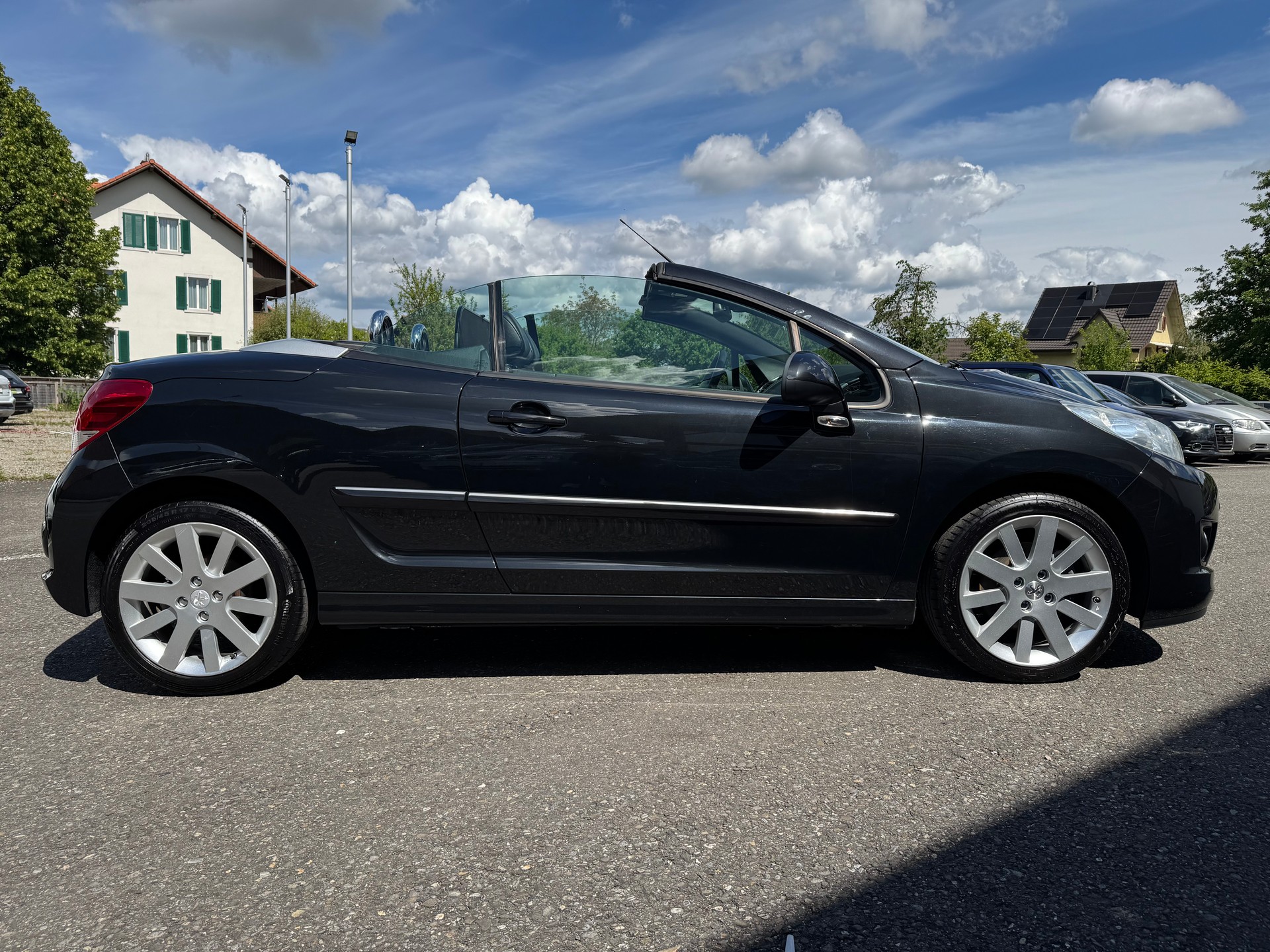 PEUGEOT 207 CC 1.6 16V Turbo Allure-image-7