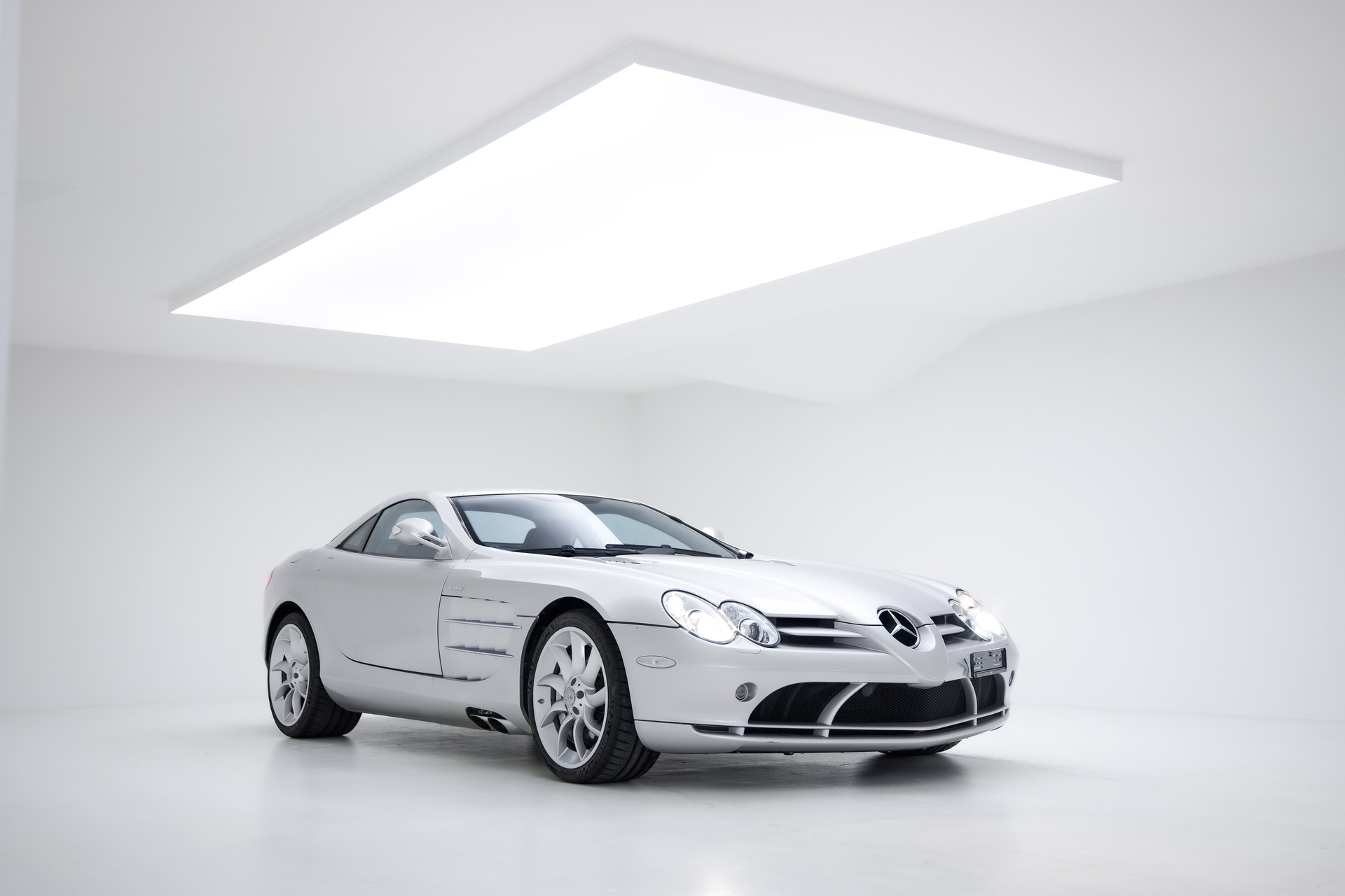 MERCEDES-BENZ SLR-image-6