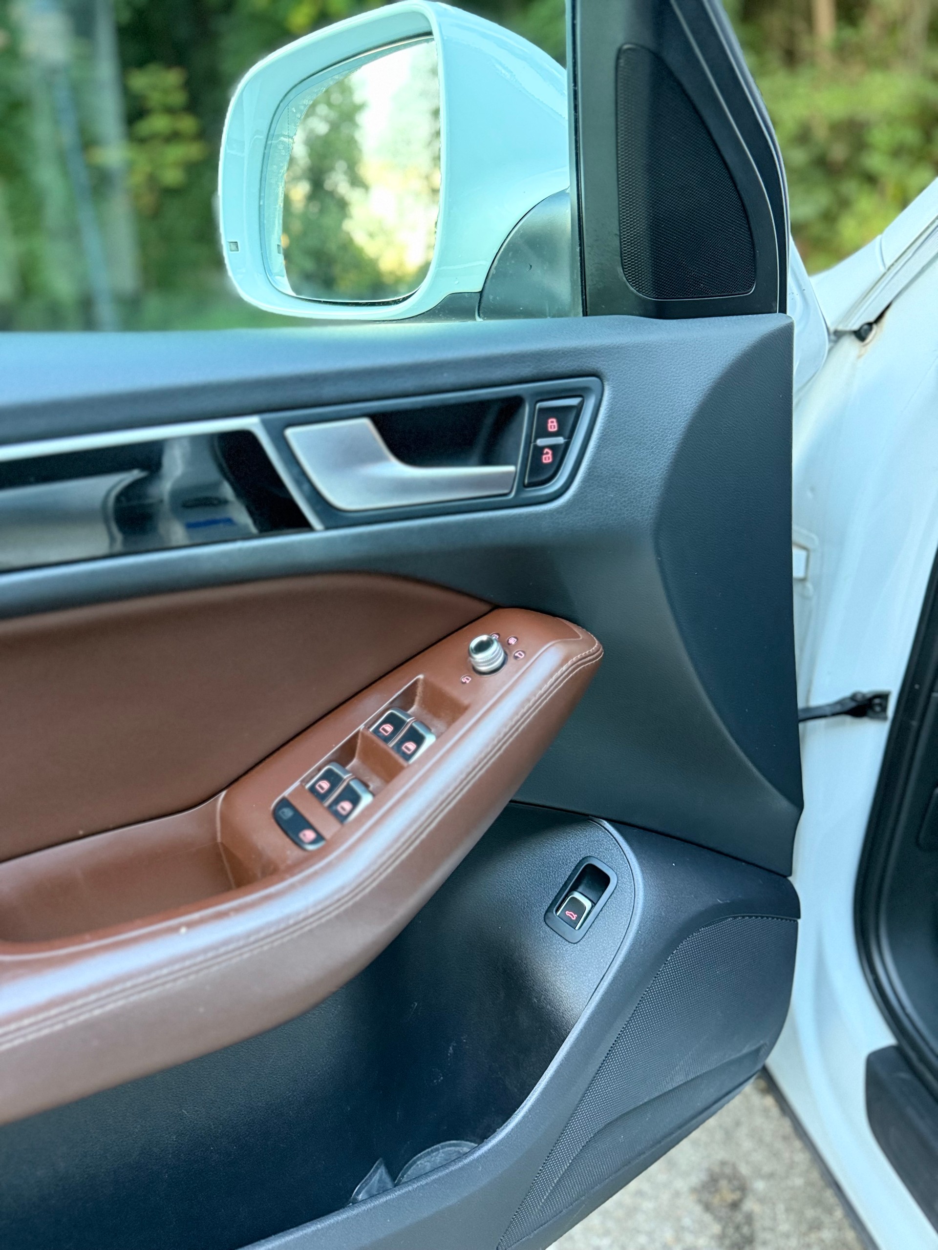 AUDI Q5 2.0 TFSI quattro tiptronic-image-11