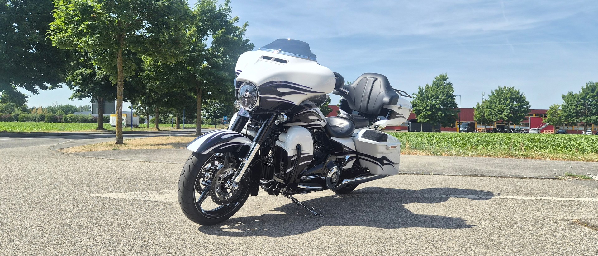 HARLEY-DAVIDSON FLHXSE Street Glide ABS CVO-image-2