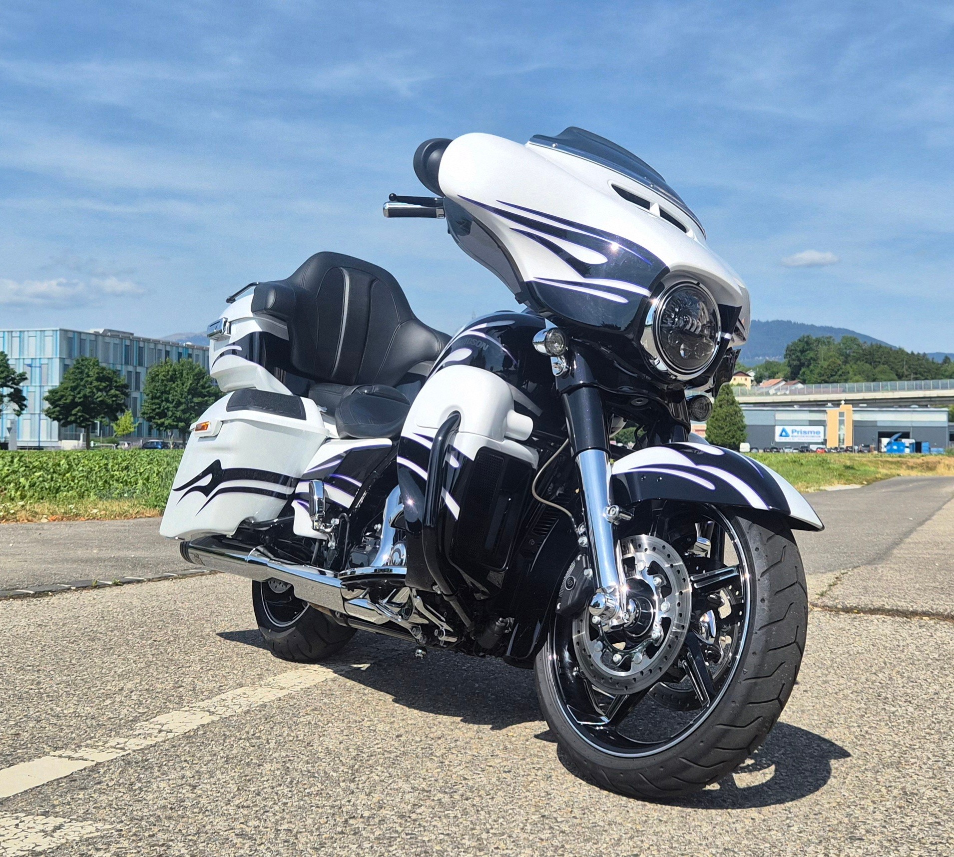 HARLEY-DAVIDSON FLHXSE Street Glide ABS CVO-image-1