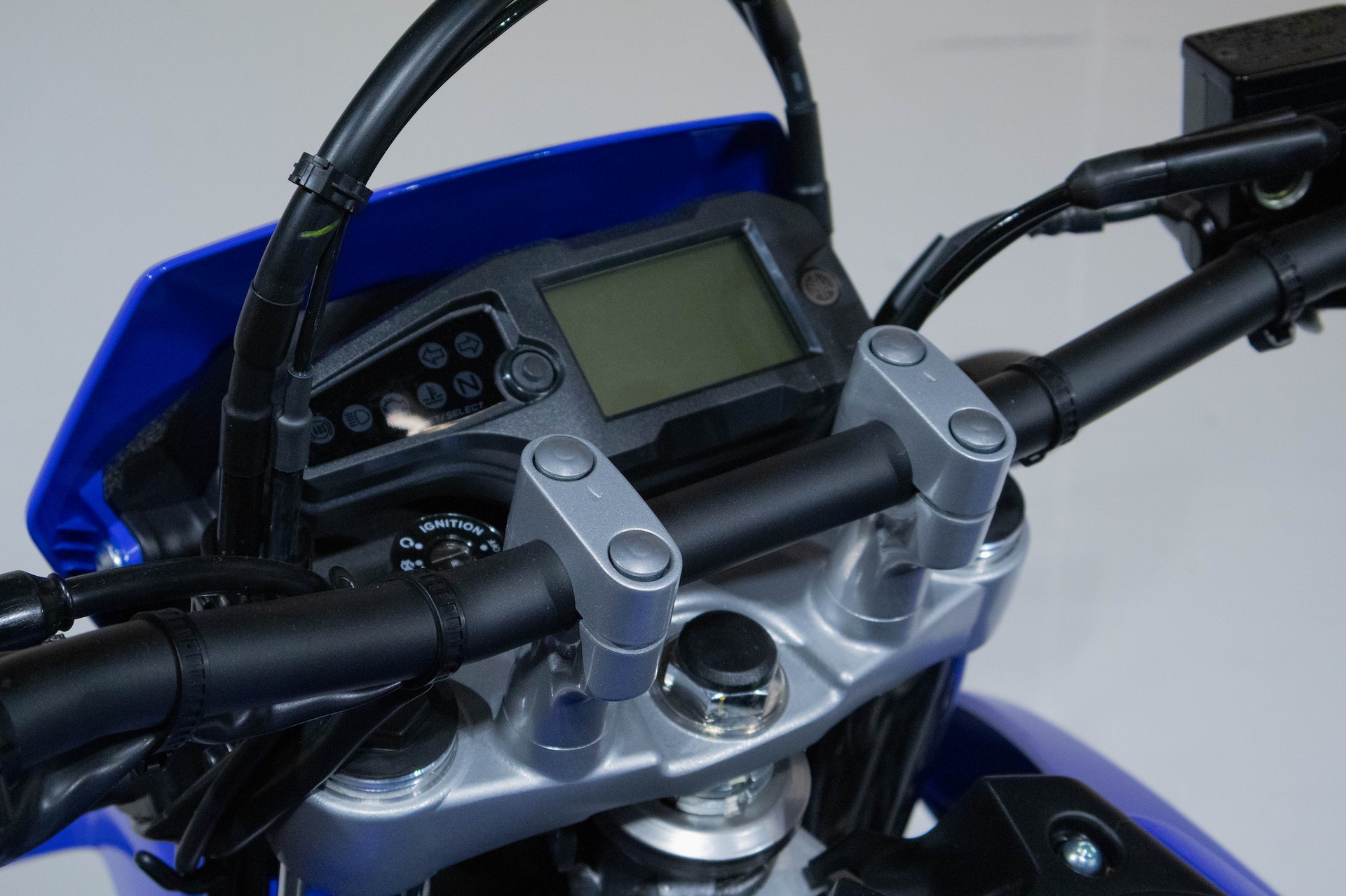 YAMAHA WR 125-image-12