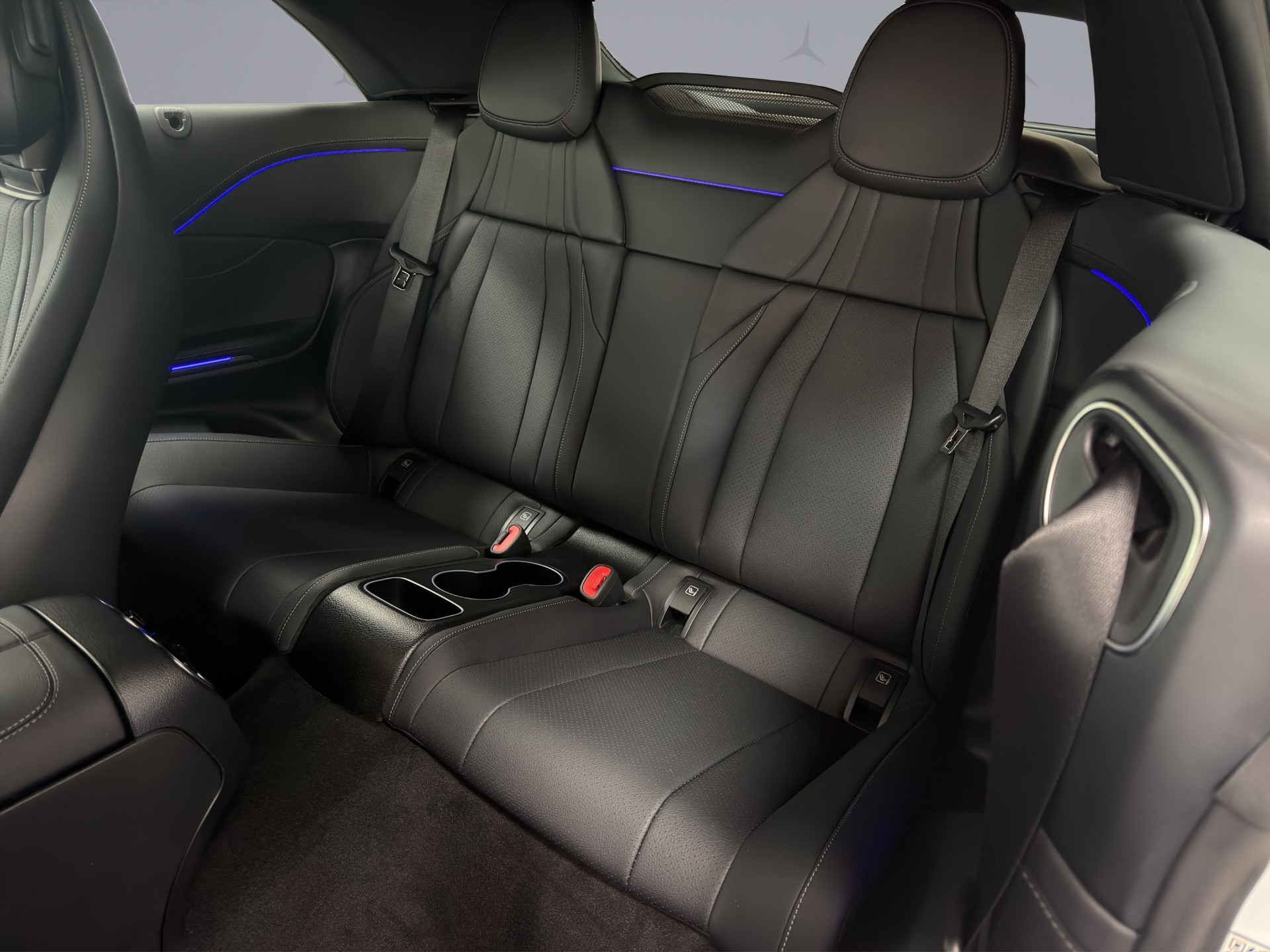 MERCEDES-BENZ CLE 450 AMG Line 4matic Cabriolet-image-9