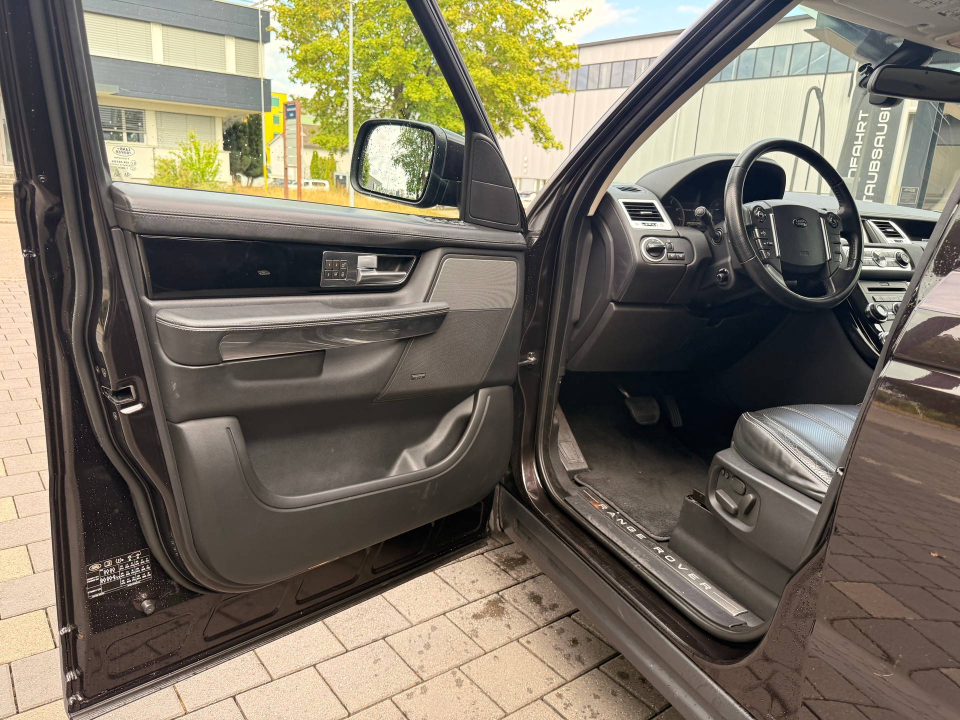 LAND ROVER Range Rover Sport 5.0 V8 SC Automatic-image-11