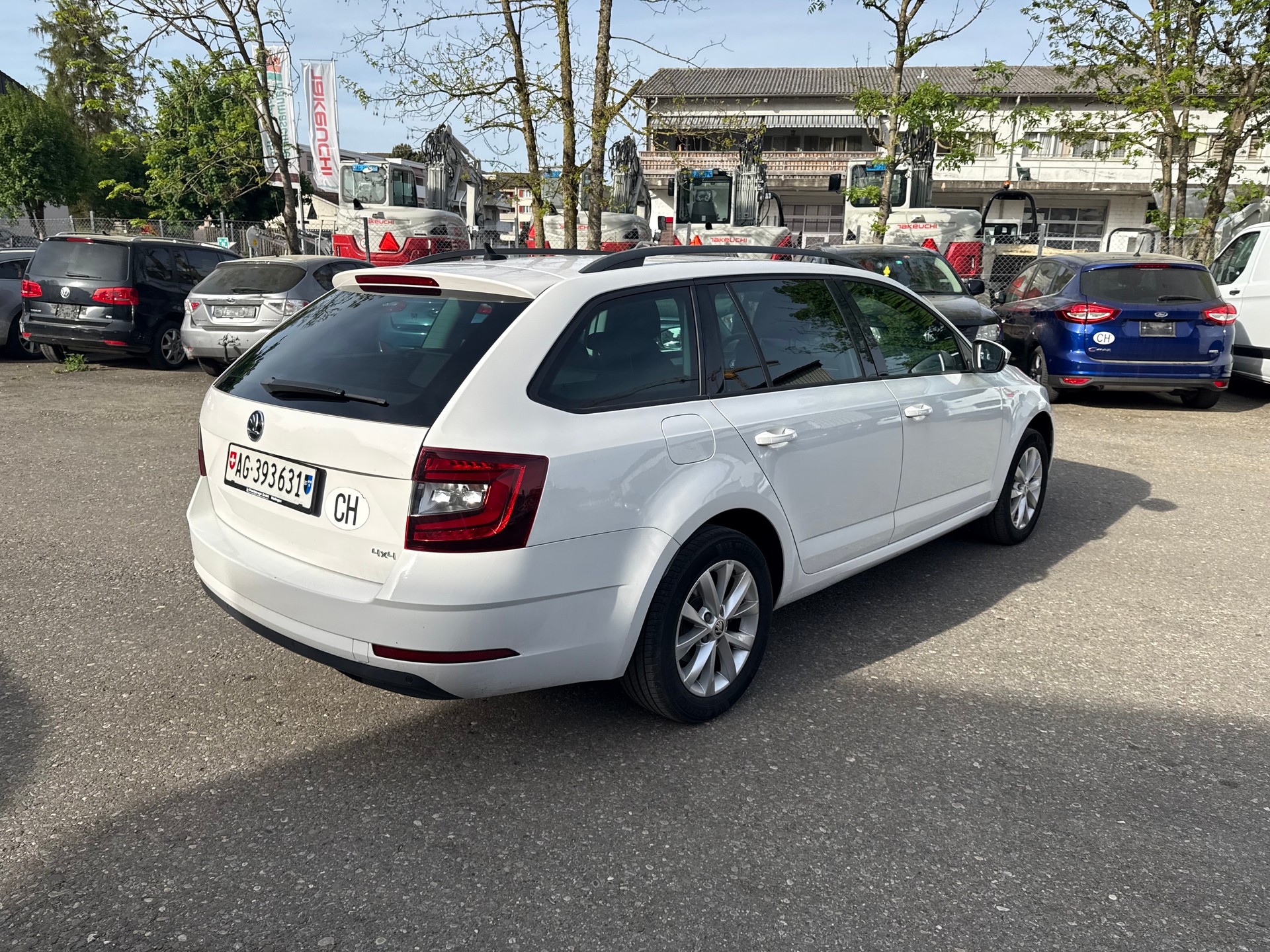 SKODA Octavia Combi 2.0 TDI Ambition 4x4-showroom-element-3