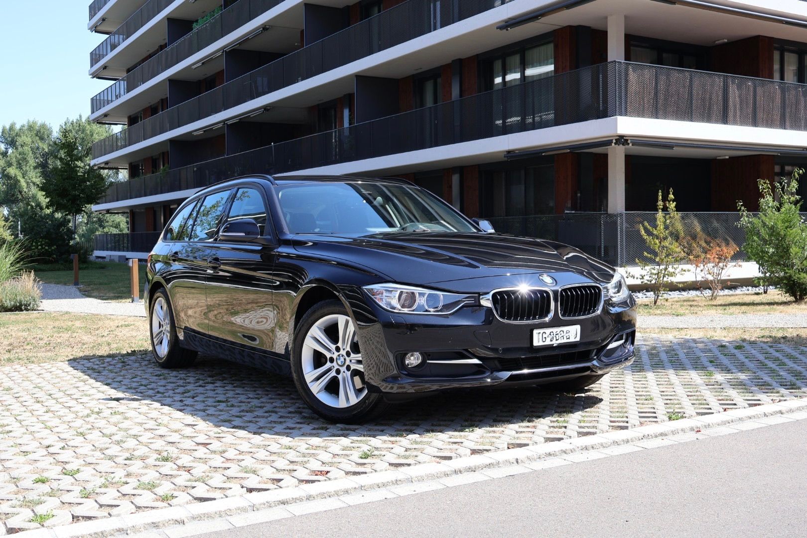 BMW 320 d xDrive Touring Sport Line Steptronic
