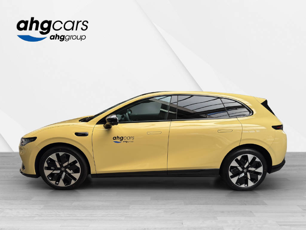 LEAPMOTOR B05 EV-showroom-element-1