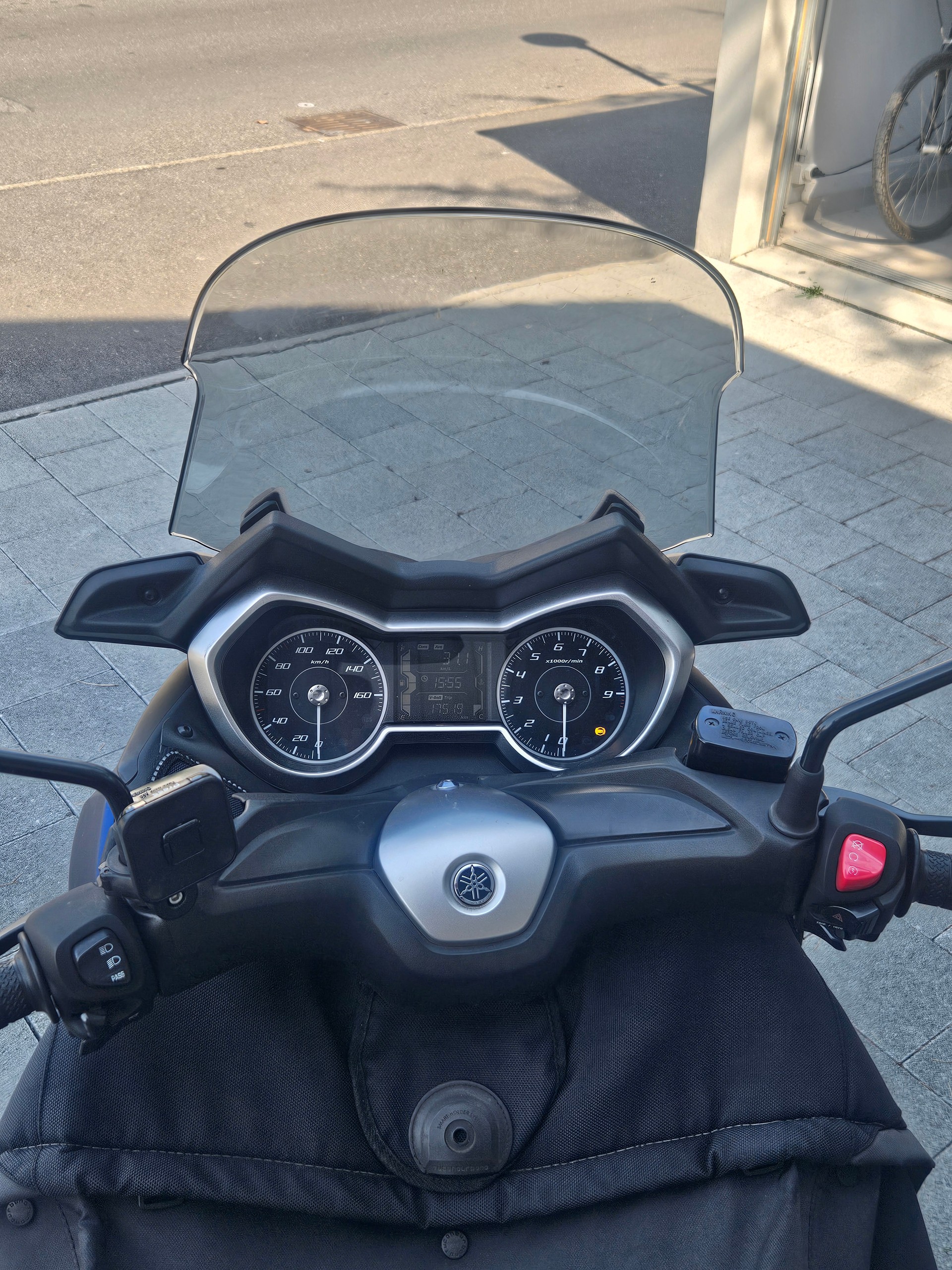 YAMAHA X-Max CZD 300 ABS-image-3