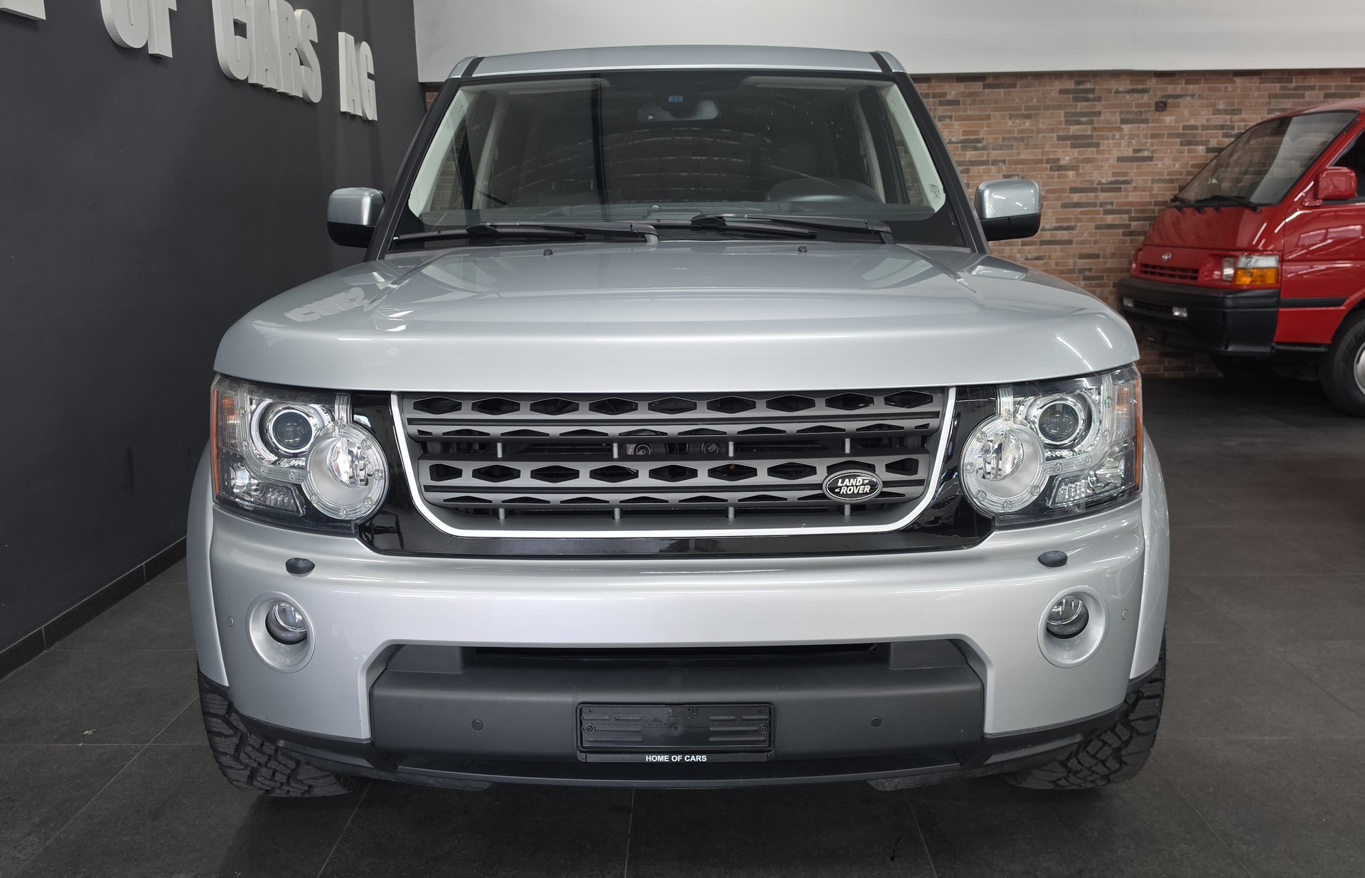 LAND ROVER Discovery 3.0 SDV6 HSE Automatic-image-15