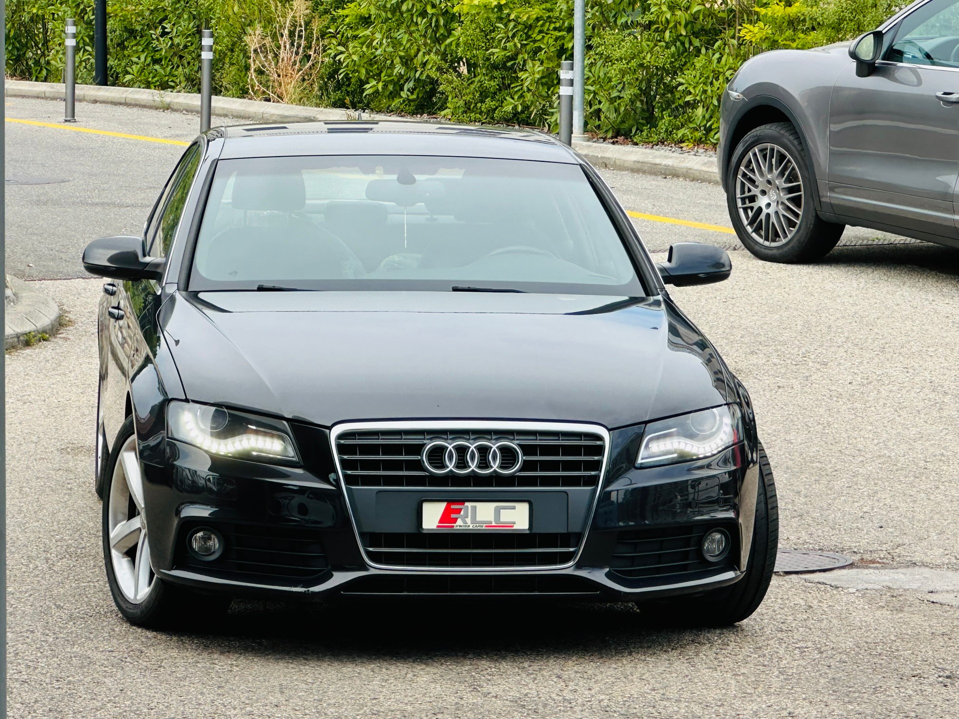 AUDI A4 Avant 2.0 TFSI quattro-showroom-element-1