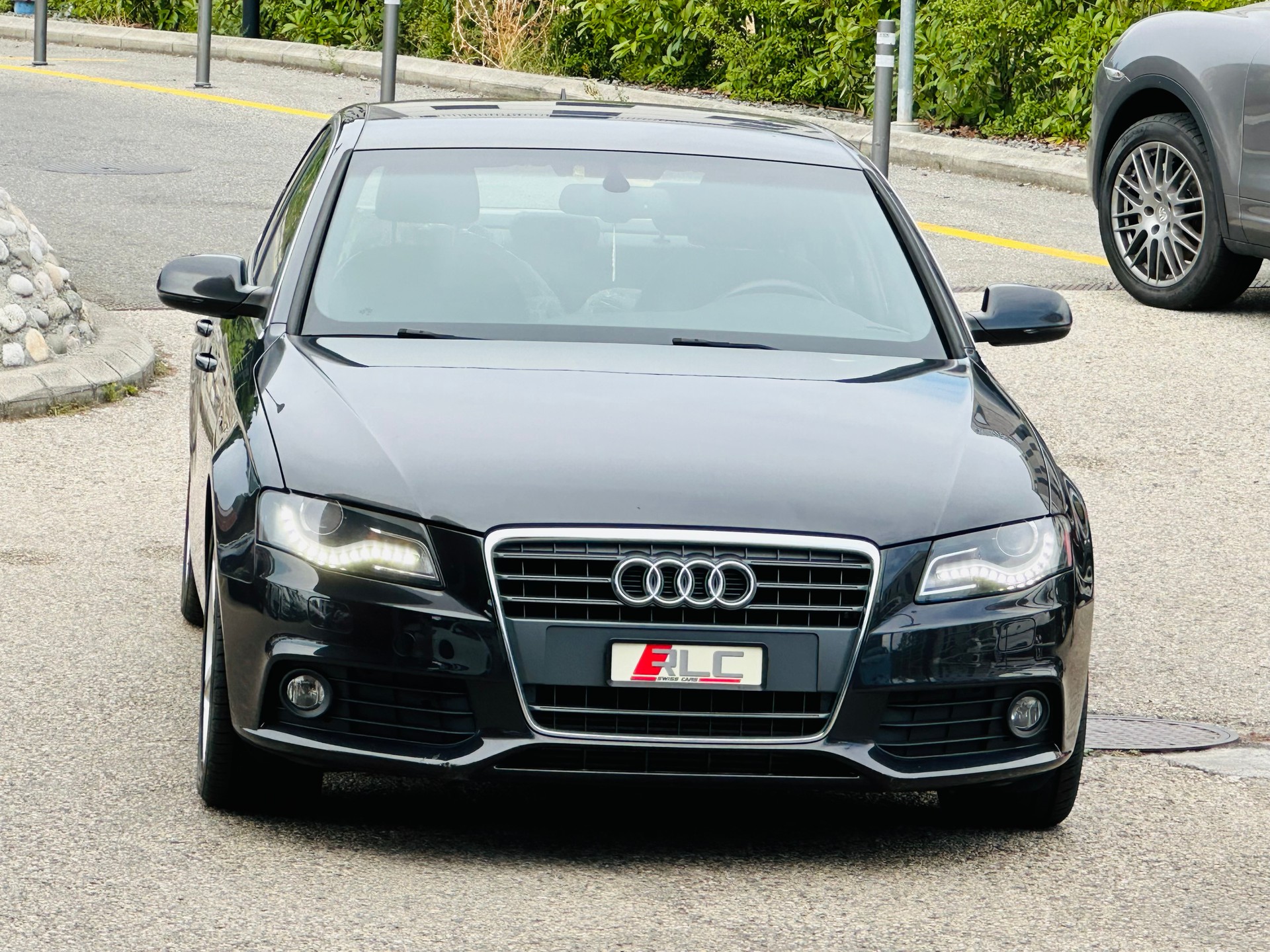 AUDI A4 Avant 2.0 TFSI quattro-showroom-element-2
