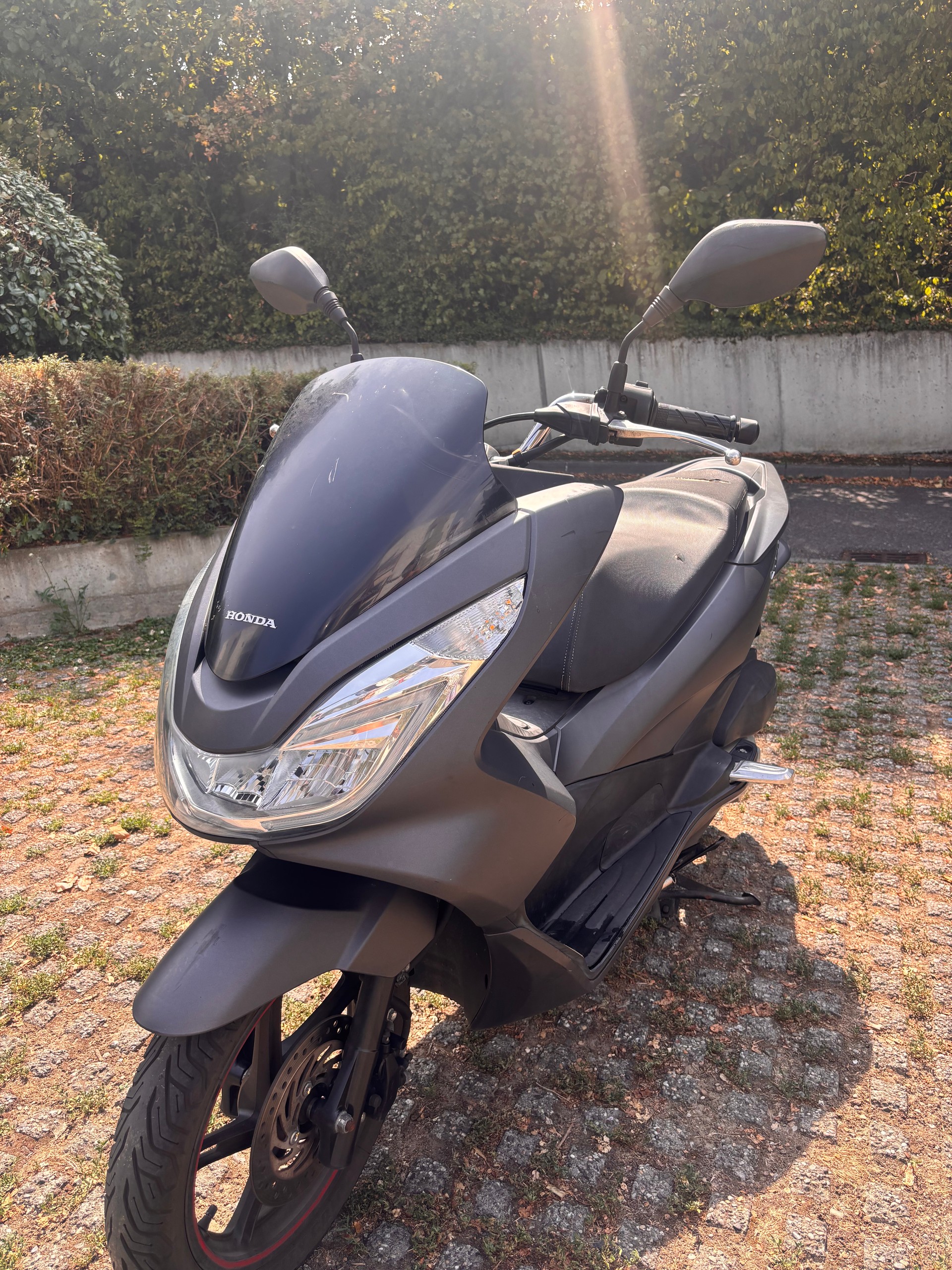 HONDA PCX 125 i-image-0