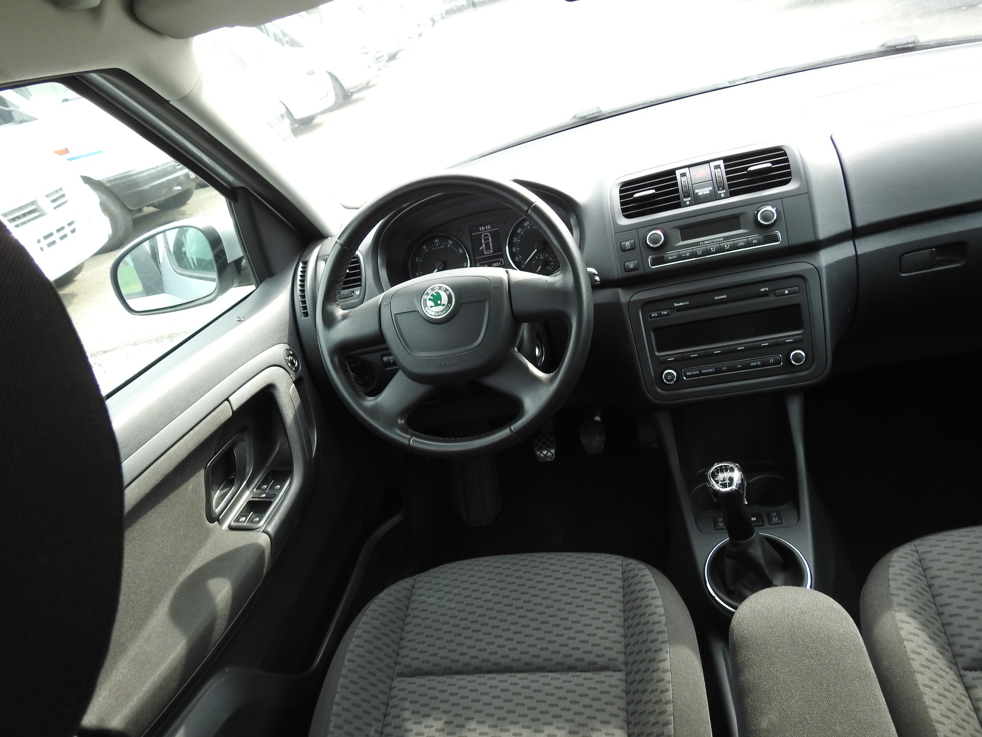 SKODA Roomster 1.2 TSI Ambition-image-18