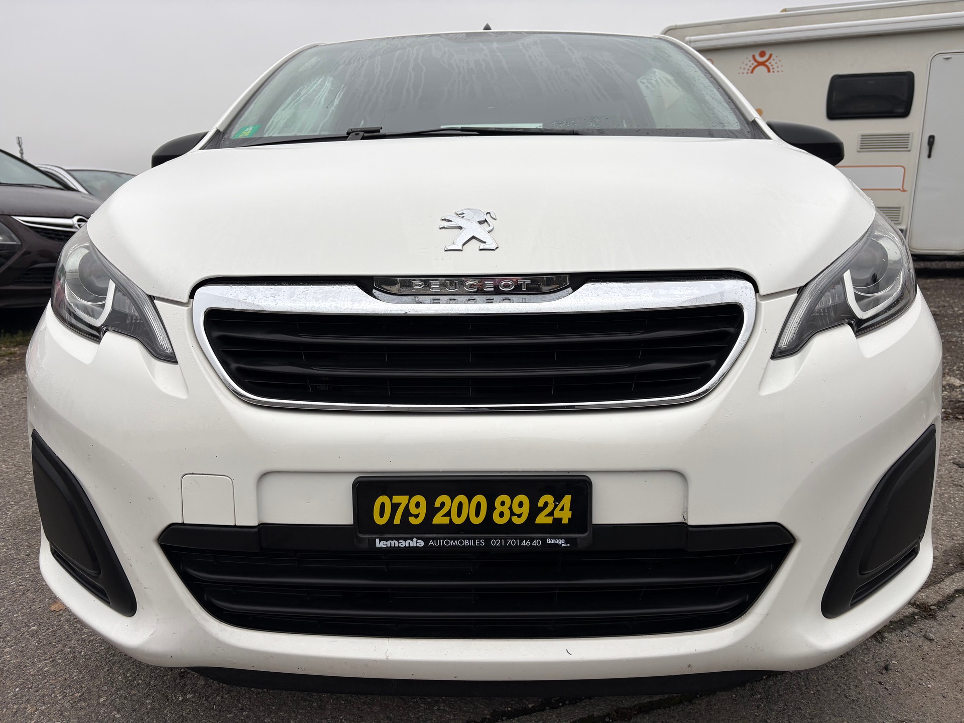 PEUGEOT 108 1.0 VTi Active Top