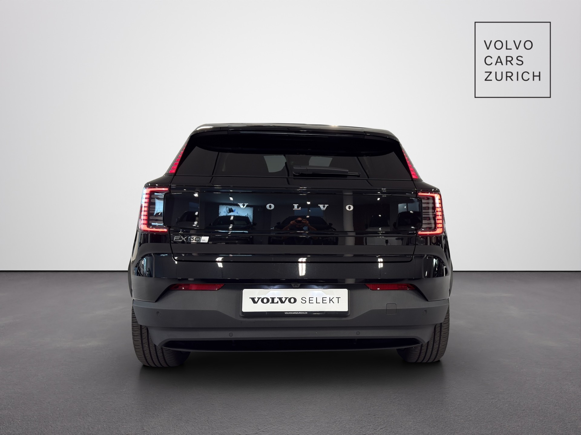 VOLVO EX30 E60 Twin Ultra Performance AWD-image-5
