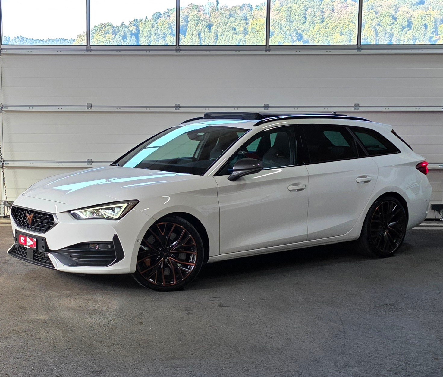CUPRA LEON ST 2.0 TSI VZ DSG 4Drive *Abstandsregler*Suorhalteassistent*Rückfahrkamera*Parkassistent*Panoramadach*
