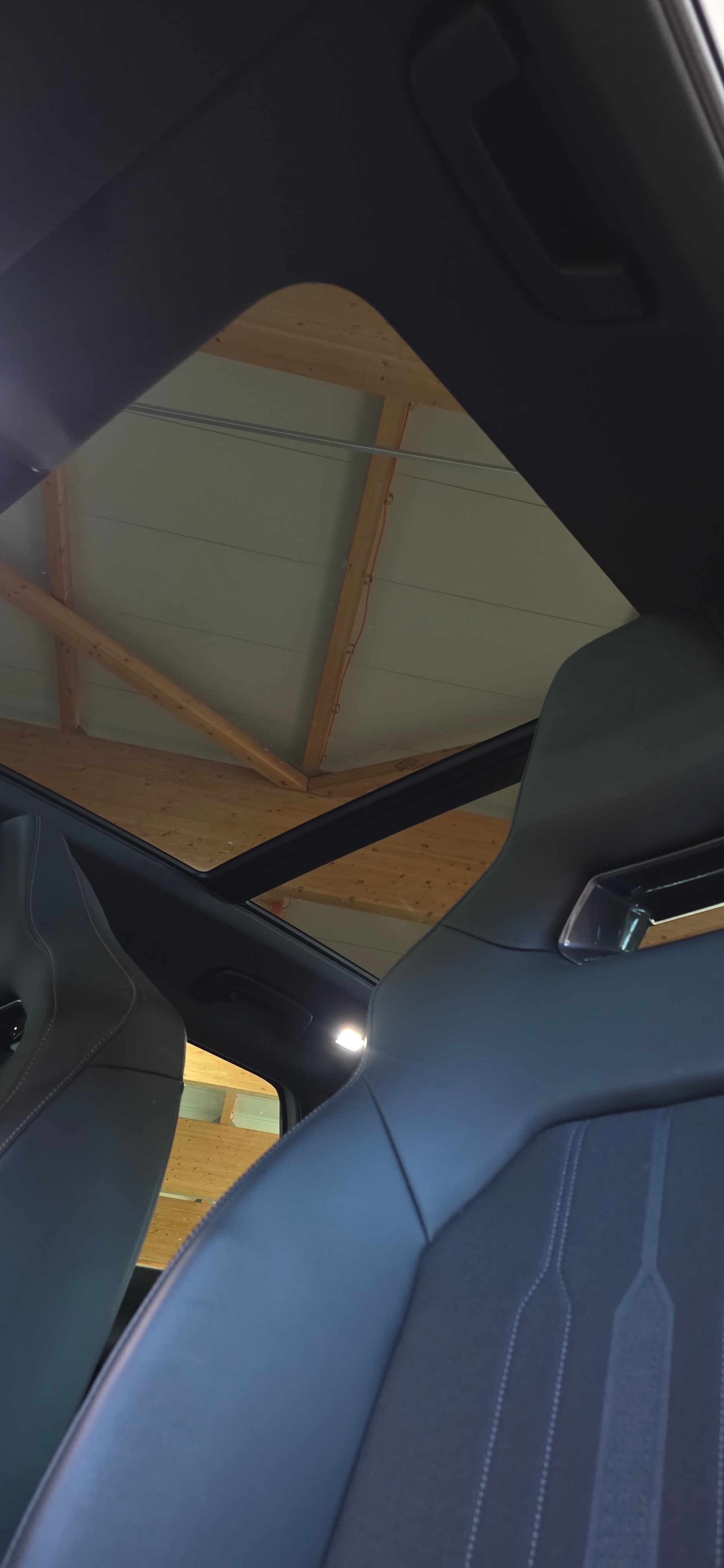 CUPRA LEON ST 2.0 TSI VZ DSG 4Drive *Abstandsregler*Suorhalteassistent*Rückfahrkamera*Parkassistent*Panoramadach*-image-10