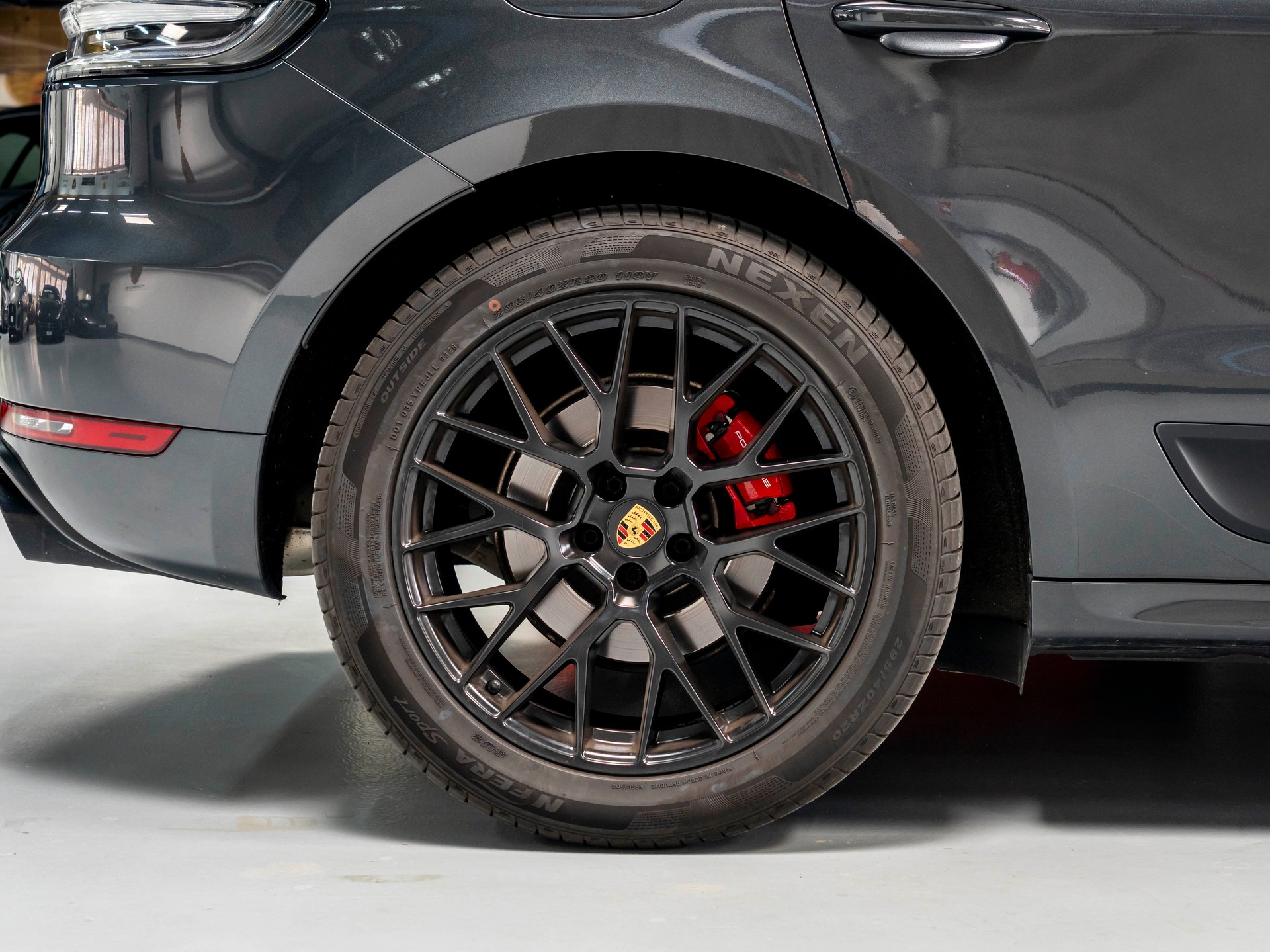 PORSCHE Macan GTS PDK-image-12