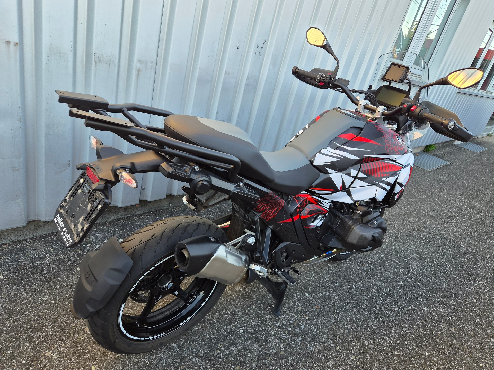 BMW R 1300 GS TRIPLE BLACK-image-4