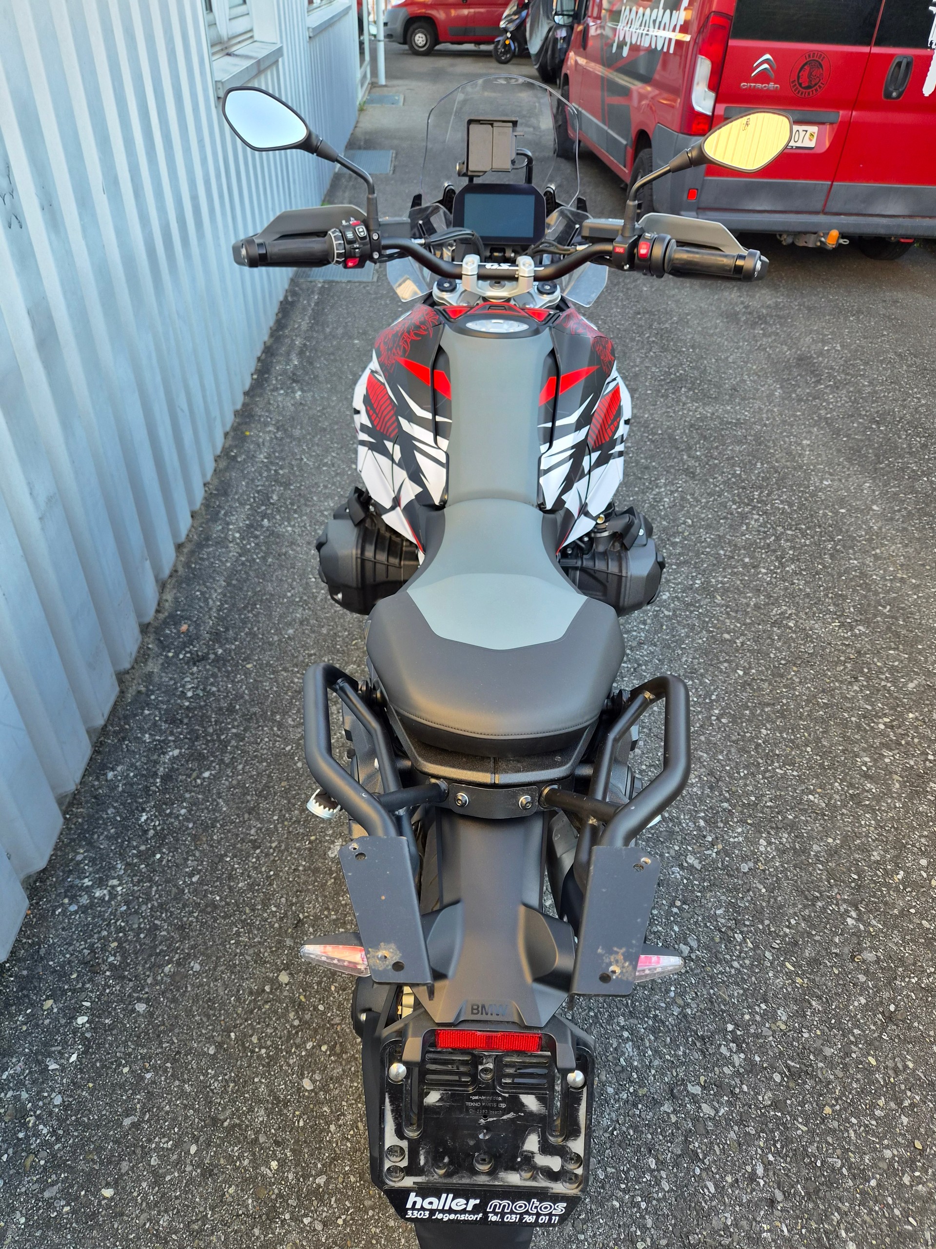 BMW R 1300 GS TRIPLE BLACK-image-6