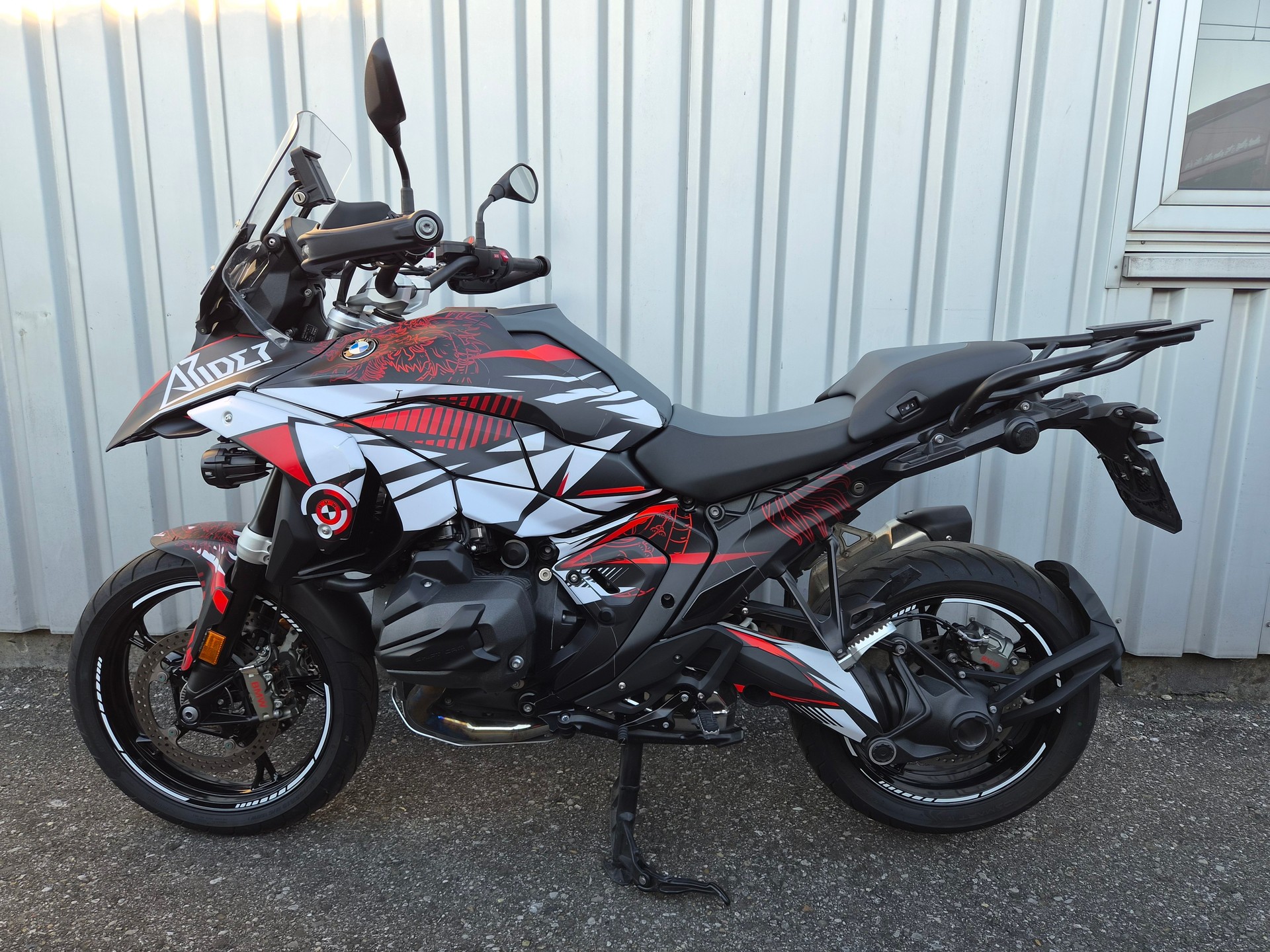 BMW R 1300 GS TRIPLE BLACK-image-13